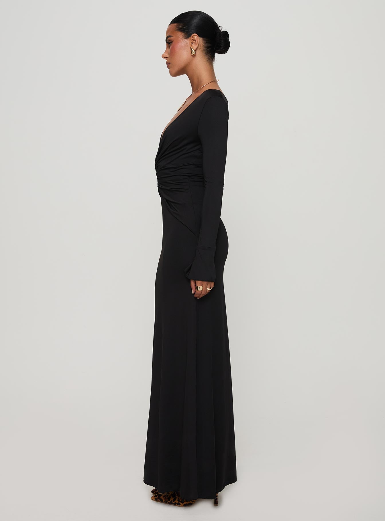 Lezure Plunge Long Sleeve Maxi Dress Black、mySite、solidvoid