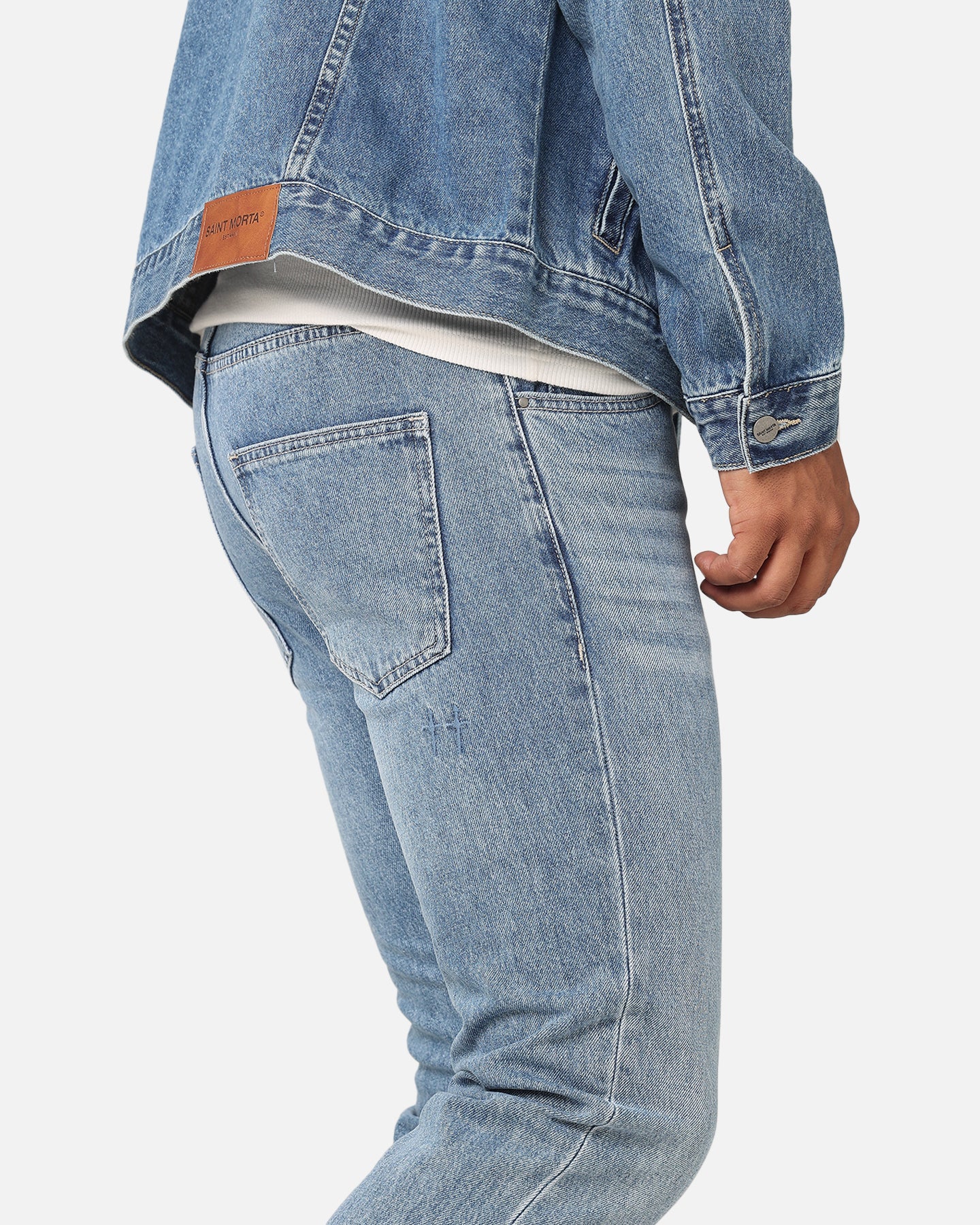 {product_title} - {shop_name}