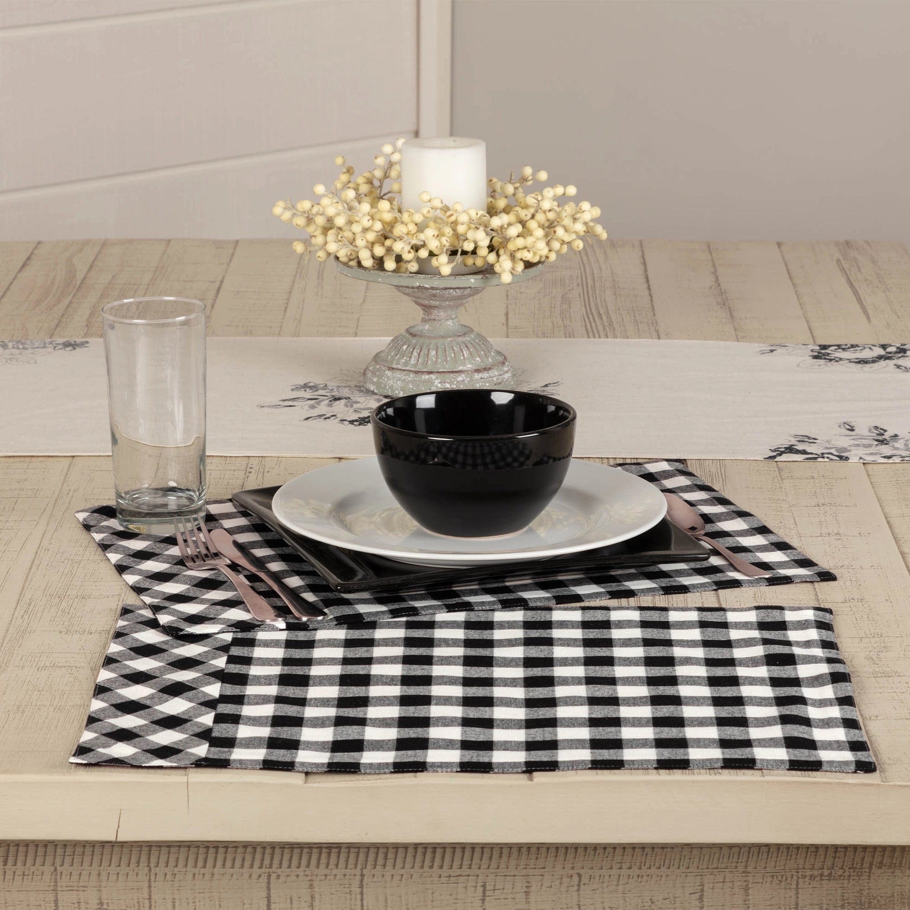 Vintage Check Black and White Table Runners and Placemats、mySite、g9winljtr