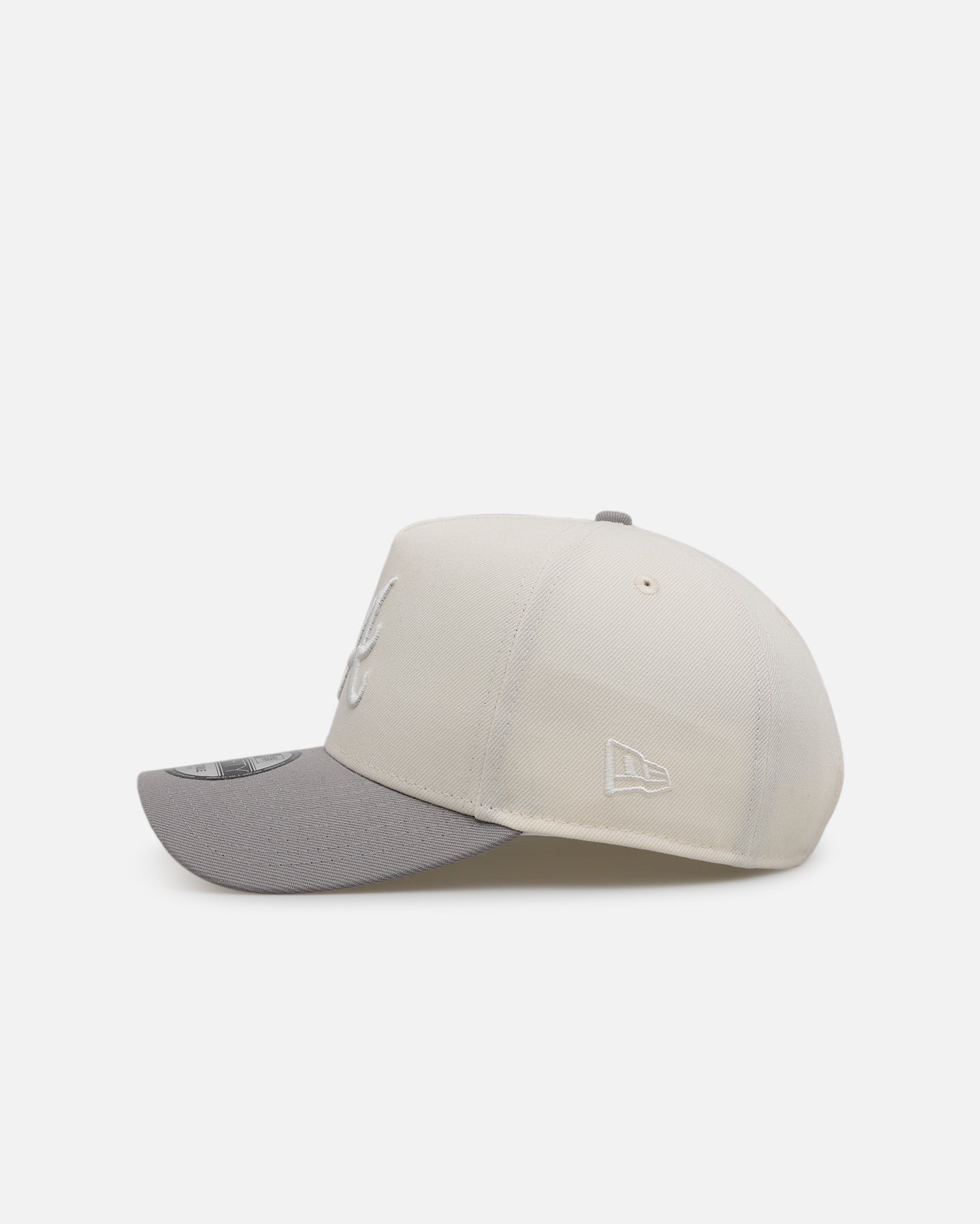 New Era Atlanta Braves 'Too Clean' 9FORTY A-Frame Snapback Chrome、mySite、zt4zffjzw