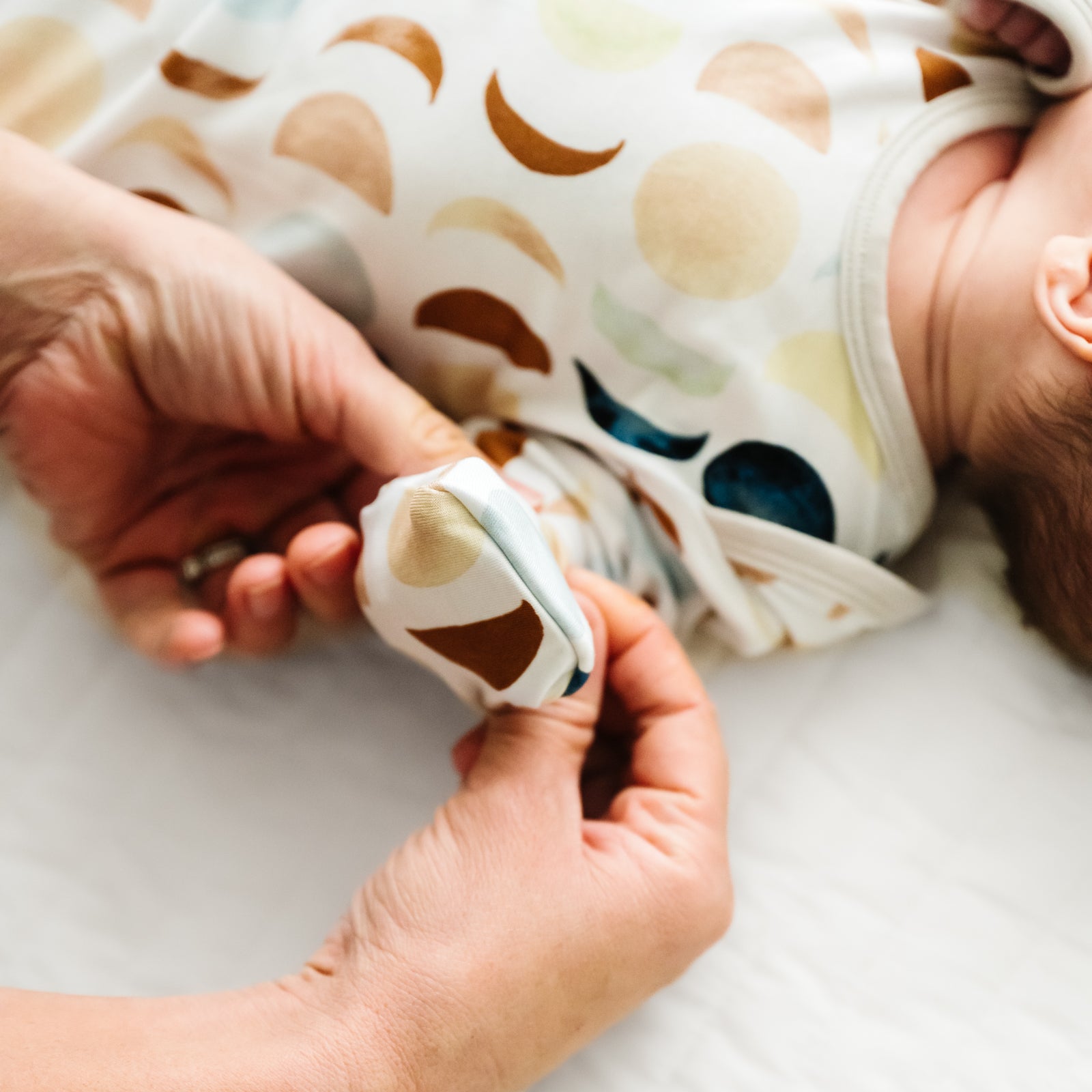  Luna Neutral Infant Gown、mySite、layawaytickets