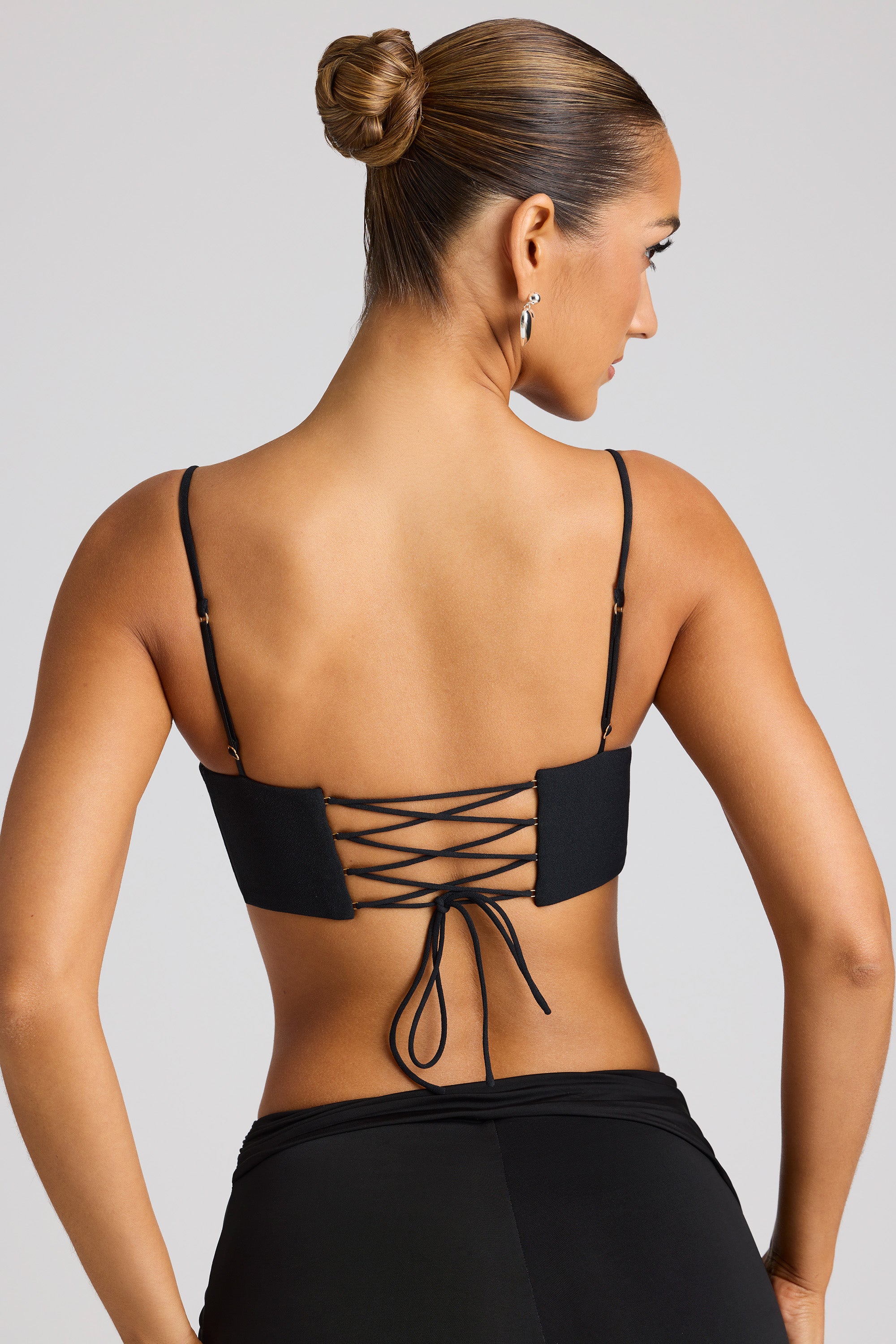 Embellished Heart Detail Crop Top in Black、mySite、solidvoid