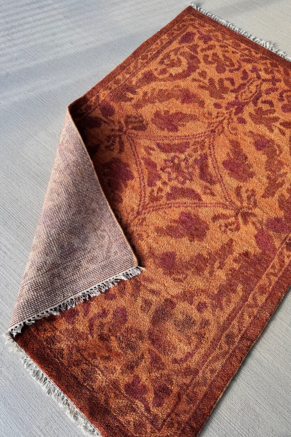 Amber Vine Hand-Knotted Wool Rug、mySite、gigharbornorthrealestate