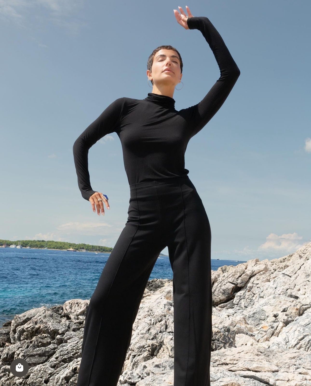 Ripley Rader Black Turtleneck、mySite、noshort