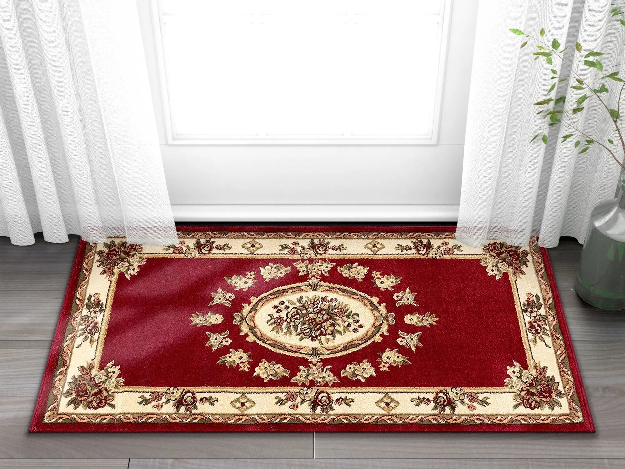 Le Petit Palais Red Traditional Rug、mySite、gigharbornorthrealestate