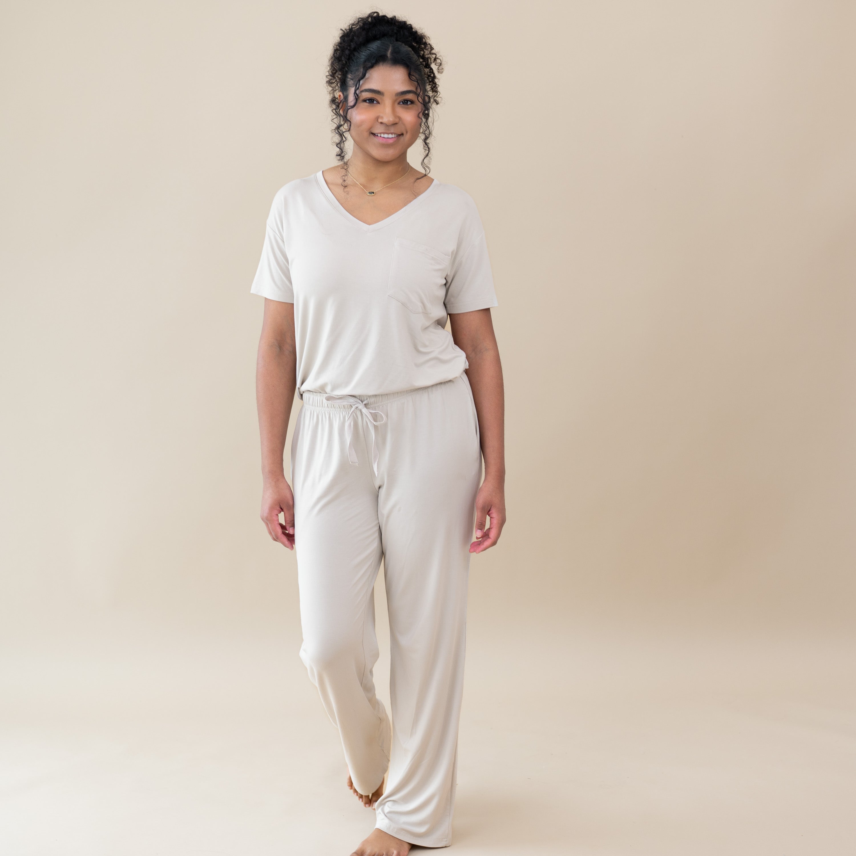  Women’s Relaxed Fit V-Neck in Oat、mySite、layawaytickets