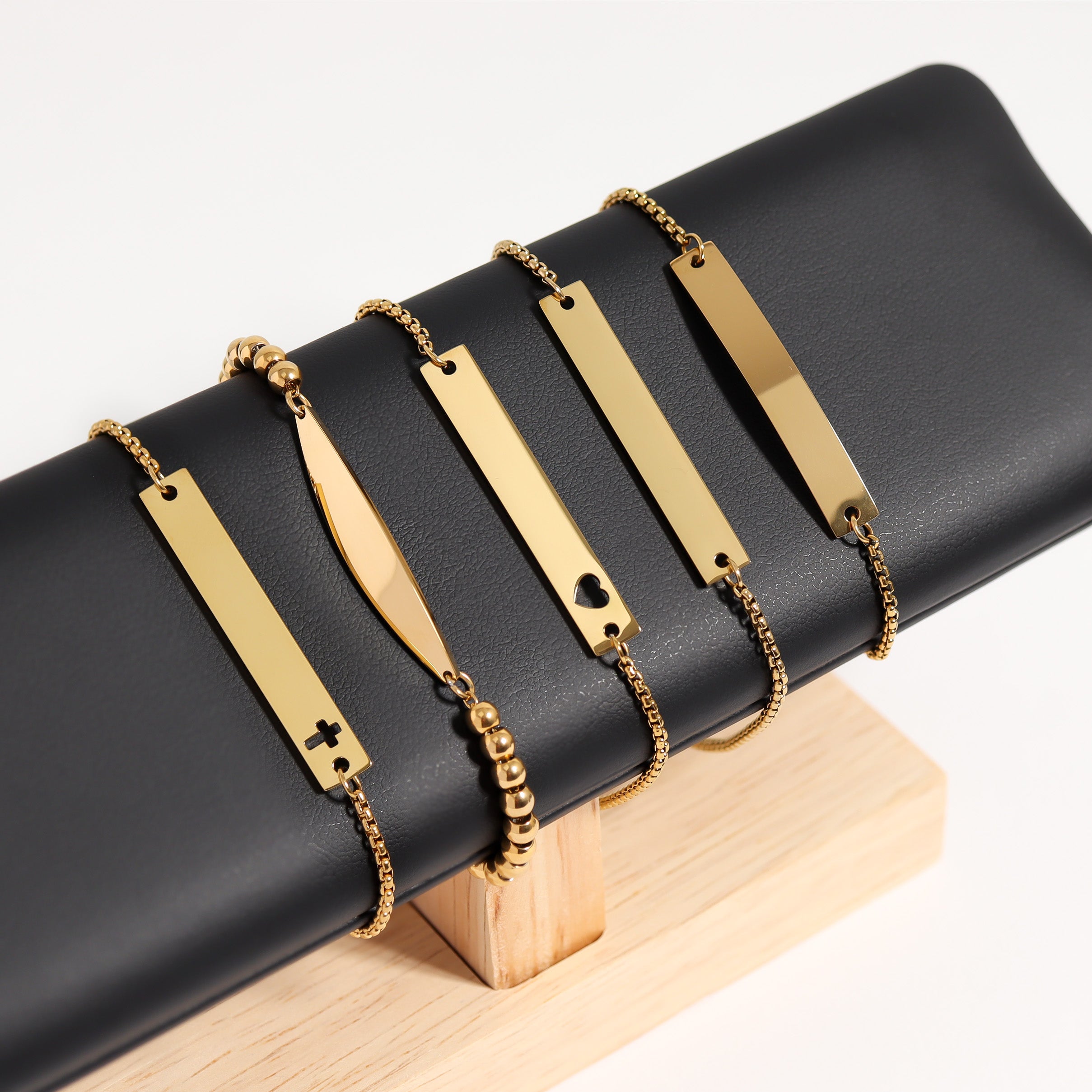 18K Gold PVD Stainless Steel Flat Adjustable Cross Cutout Blank Bar Bracelet / SBB0191、mySite、dreamappss