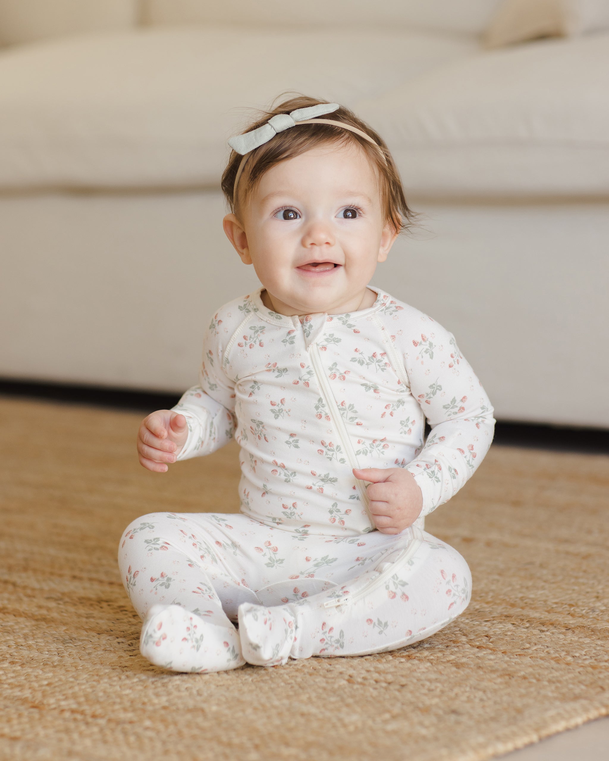  Bamboo Zip Footie || Strawberries、mySite、layawaytickets