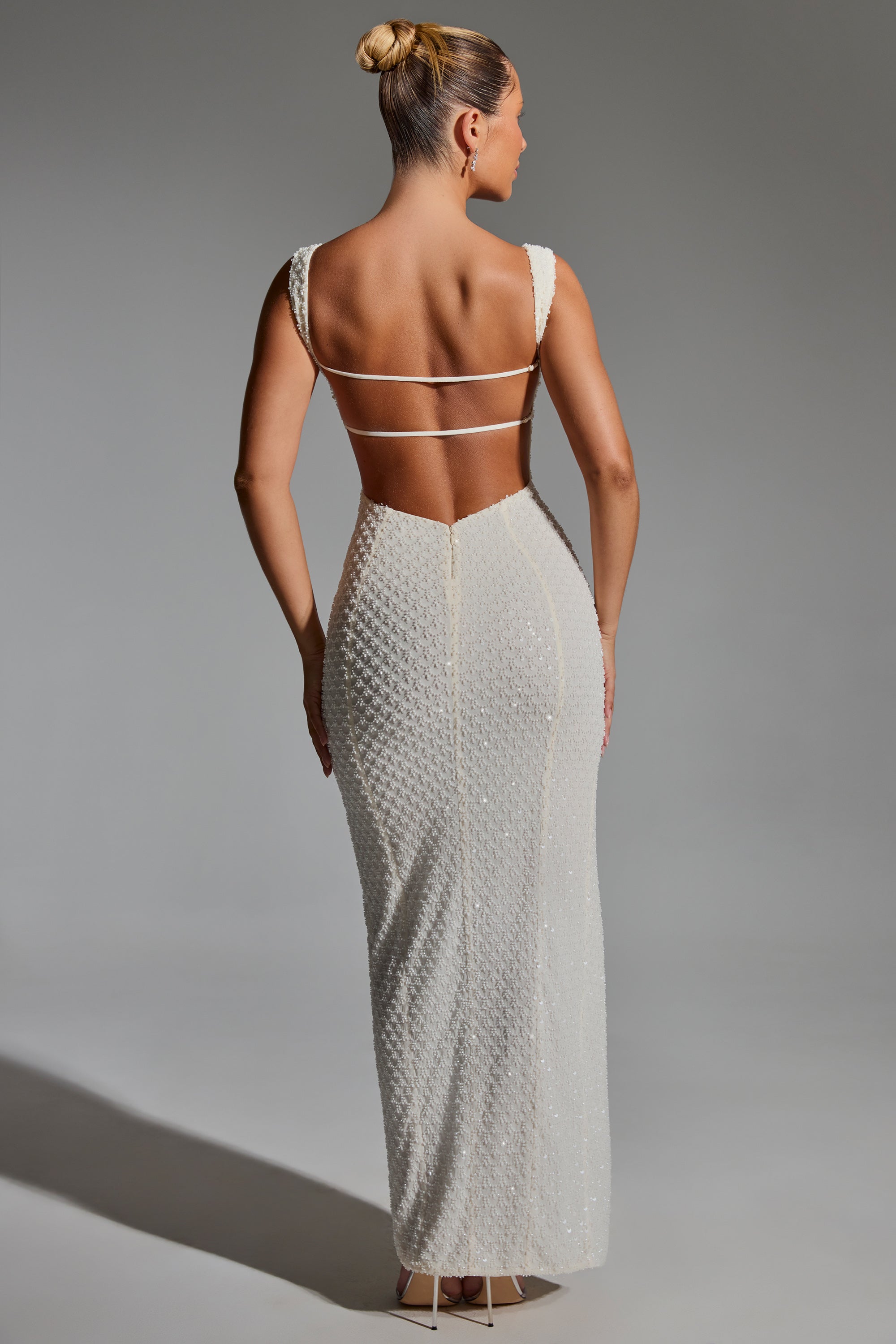 Embellished Open-Back Maxi Dress in White、mySite、solidvoid