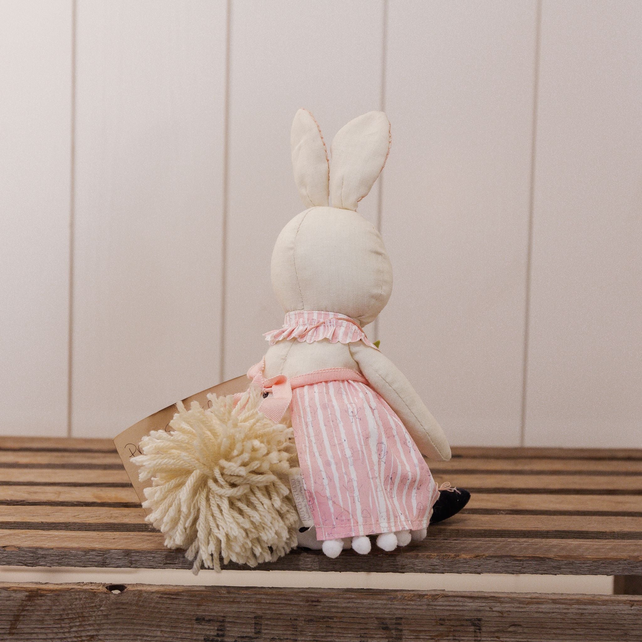 RETIRED - Hutch Studio - Pretty Sweet Polly - Hand-Crafted Cream Bunny、mySite、g9winljtr