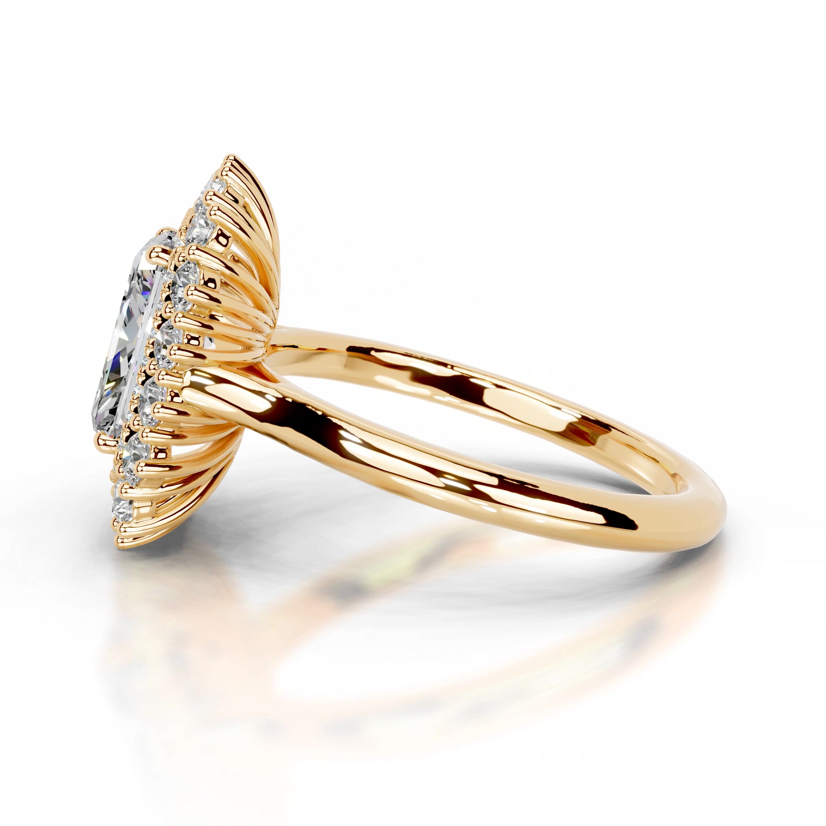 Adriana Moissanite & Diamond Ring - 18K Yellow Gold、mySite、hinf8tx79