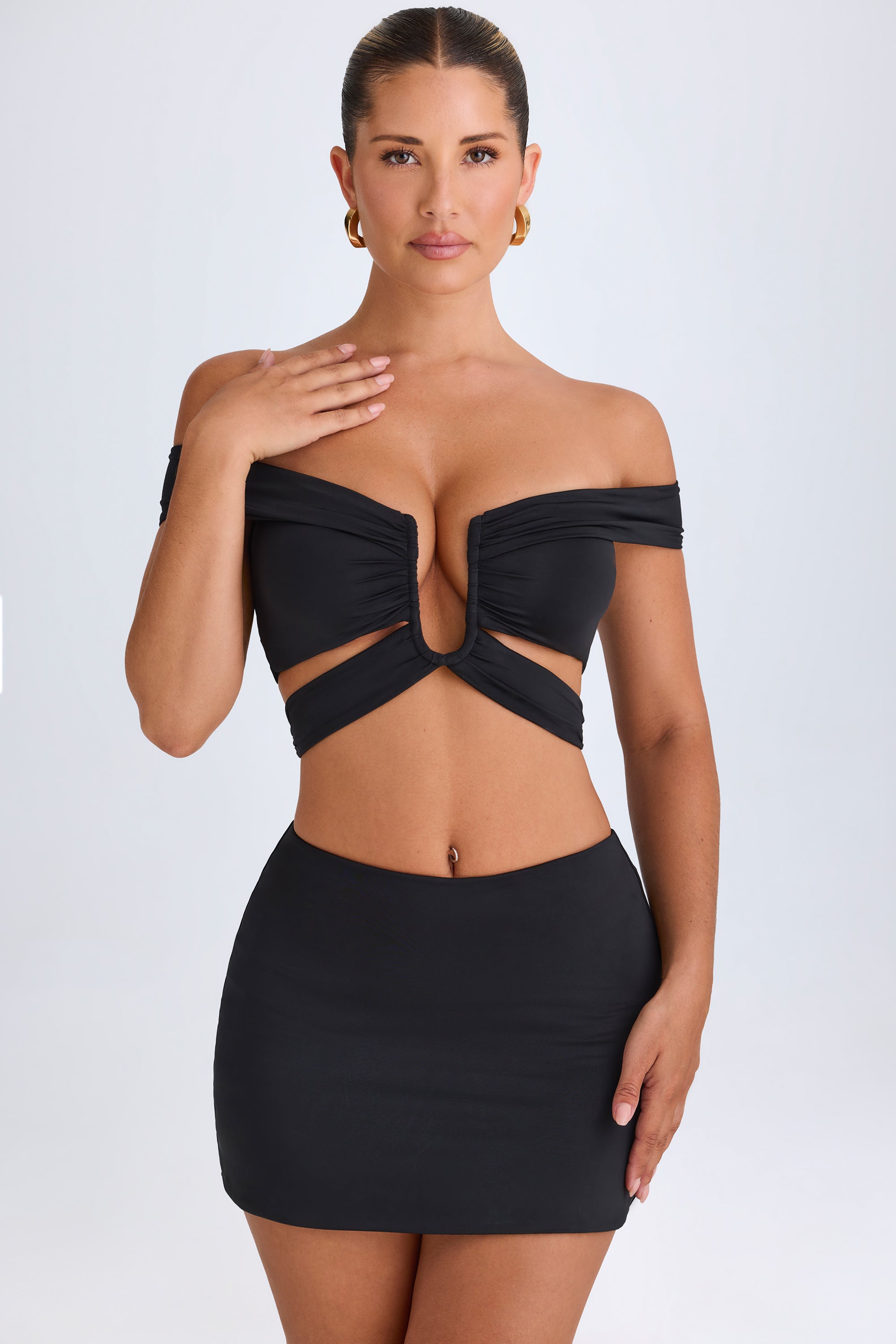 Mid-Rise Micro Mini Skirt in Black、mySite、solidvoid