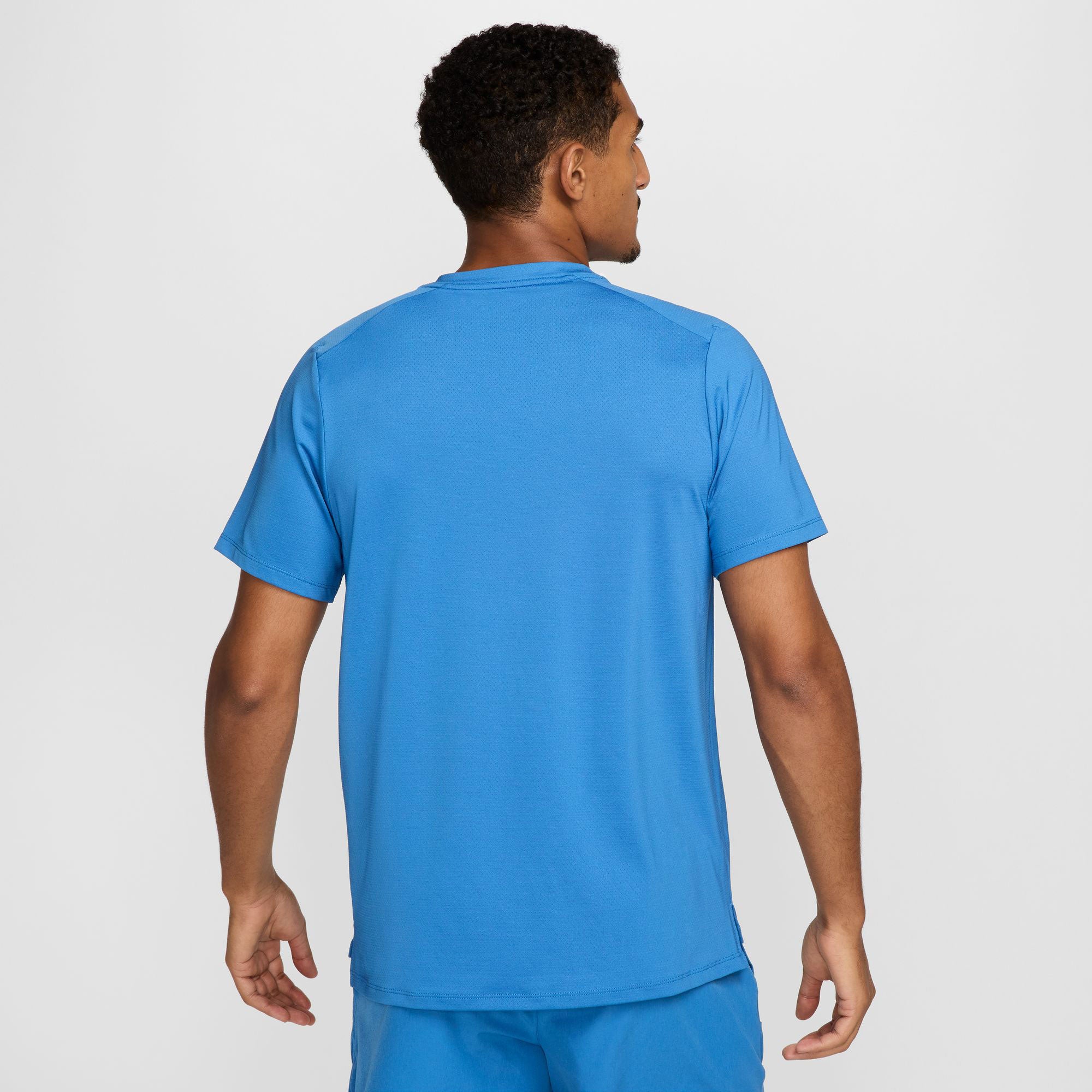 NikeCourt Advantage Men's Dri-FIT Tennis Shirt