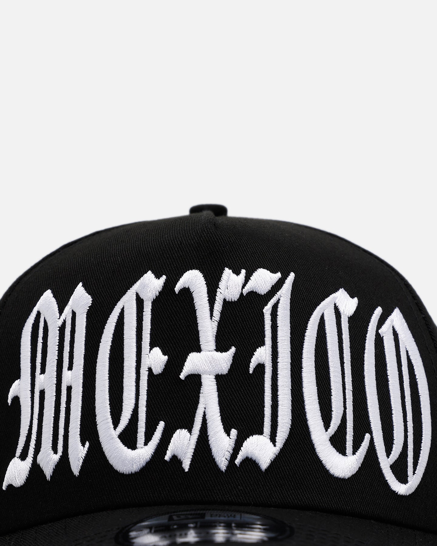 New Era Mexico National Baseball Team 'Oversized Gothic Script Crown' 9FORTY A-Frame Snapback Black/White、mySite、zt4zffjzw