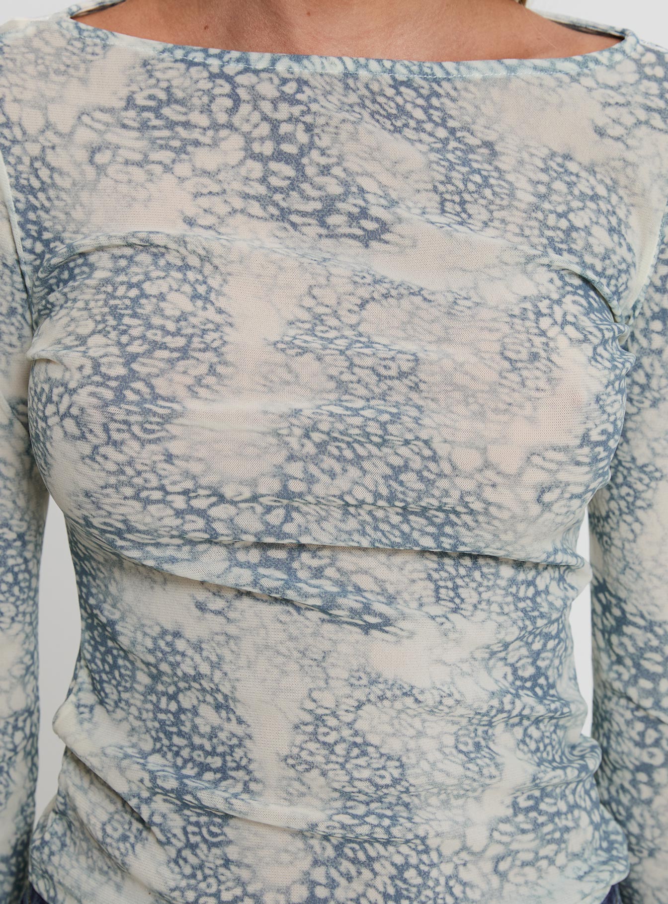 Let It Happen Boat Neck Long Sleeve Top Leopard、mySite、solidvoid