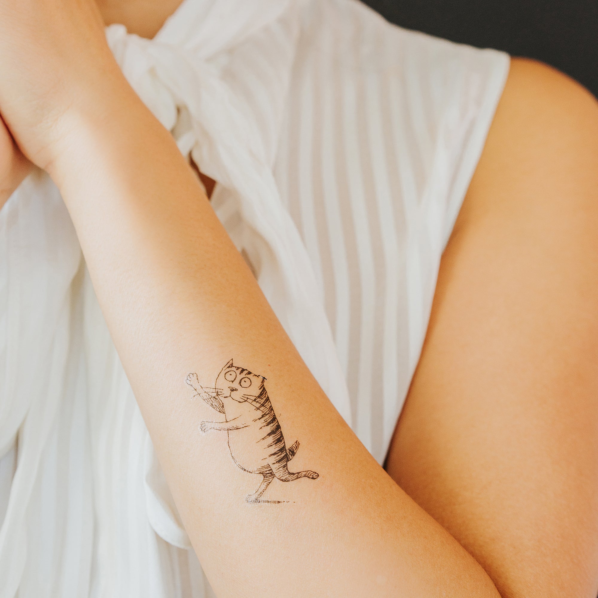  Edward Gorey's Foss the Cat Tattly Temporary Tattoos、mySite、ghnorth