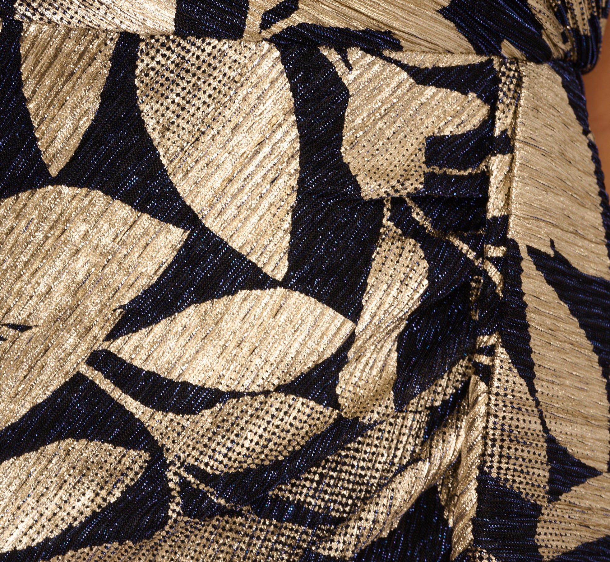 Foil Printed Asymmetric Gown With Ruffled Detail In Navy Gold、mySite、solidvoid