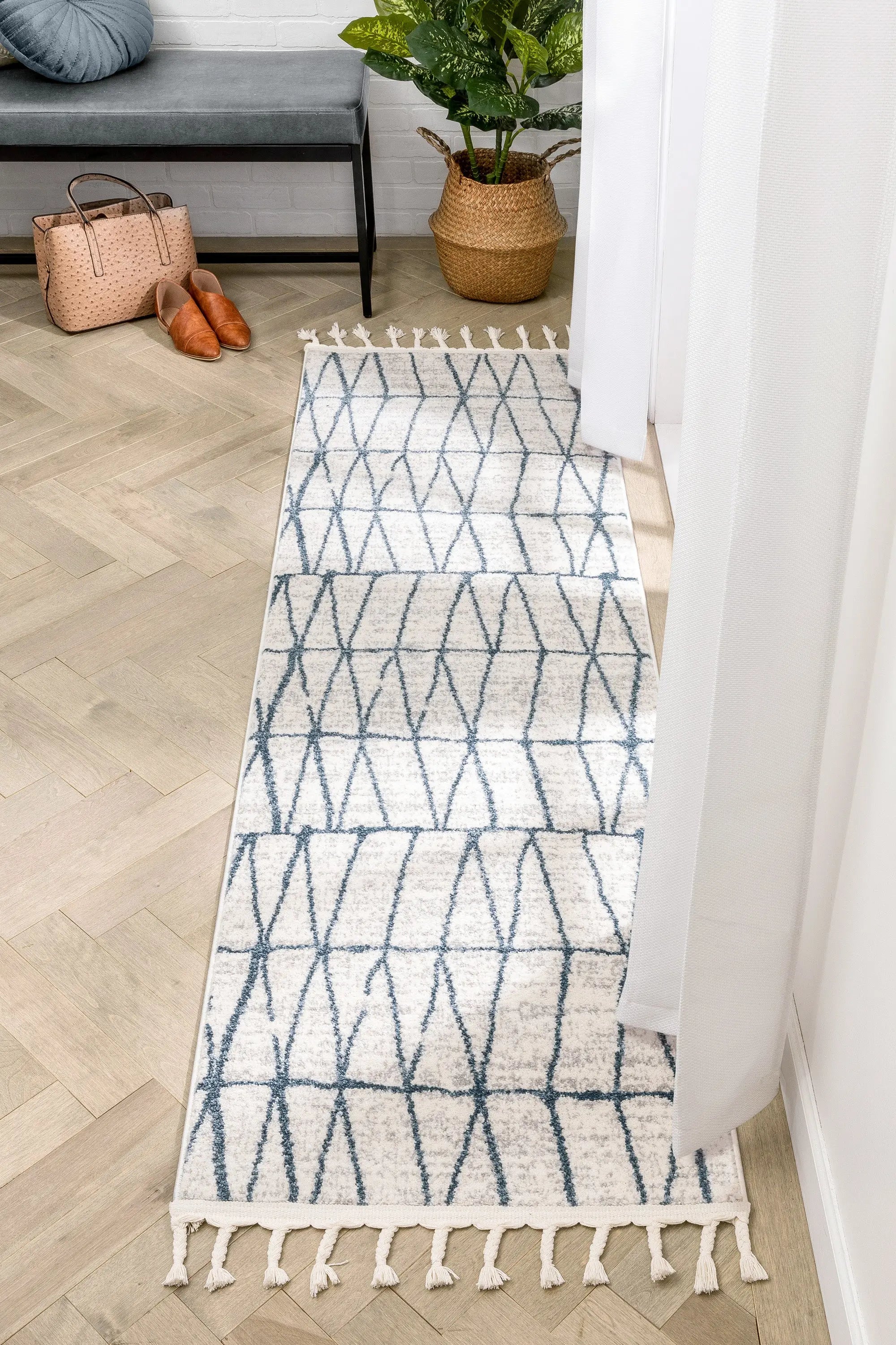 Crisscross Nordic Geometric Pattern Blue Ivory Rug、mySite、gigharbornorthrealestate