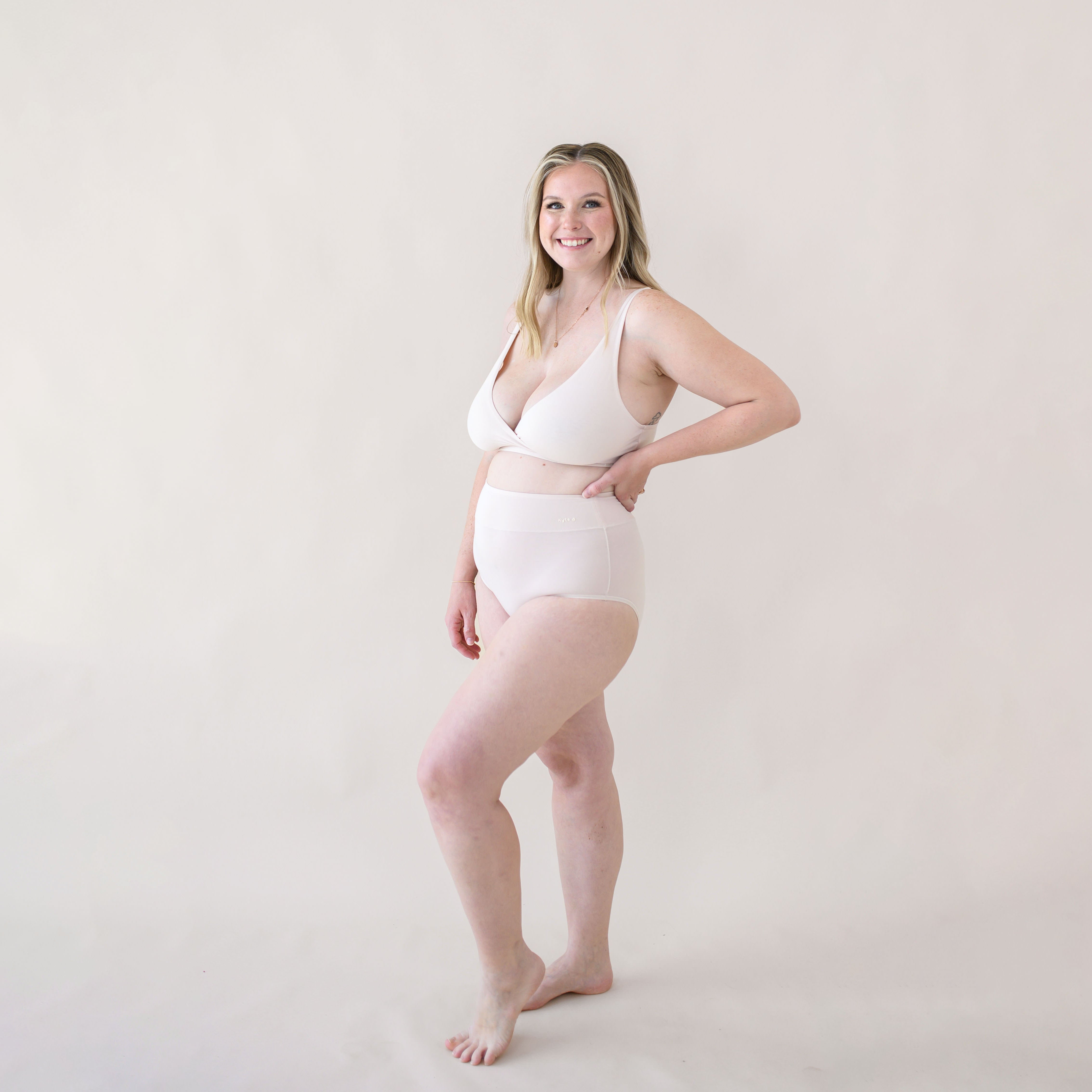  Women's High-Waisted Brief in Blonde、mySite、layawaytickets