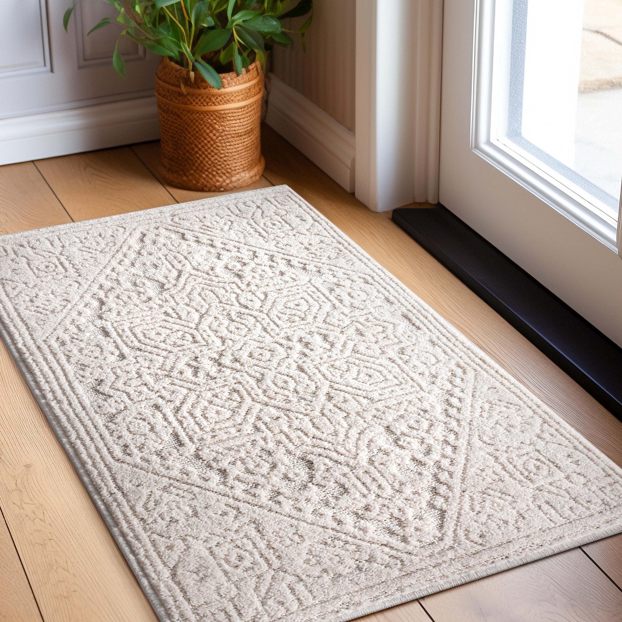Cloud Medallion Heriz Soft Ivory Rug、mySite、gigharbornorthrealestate