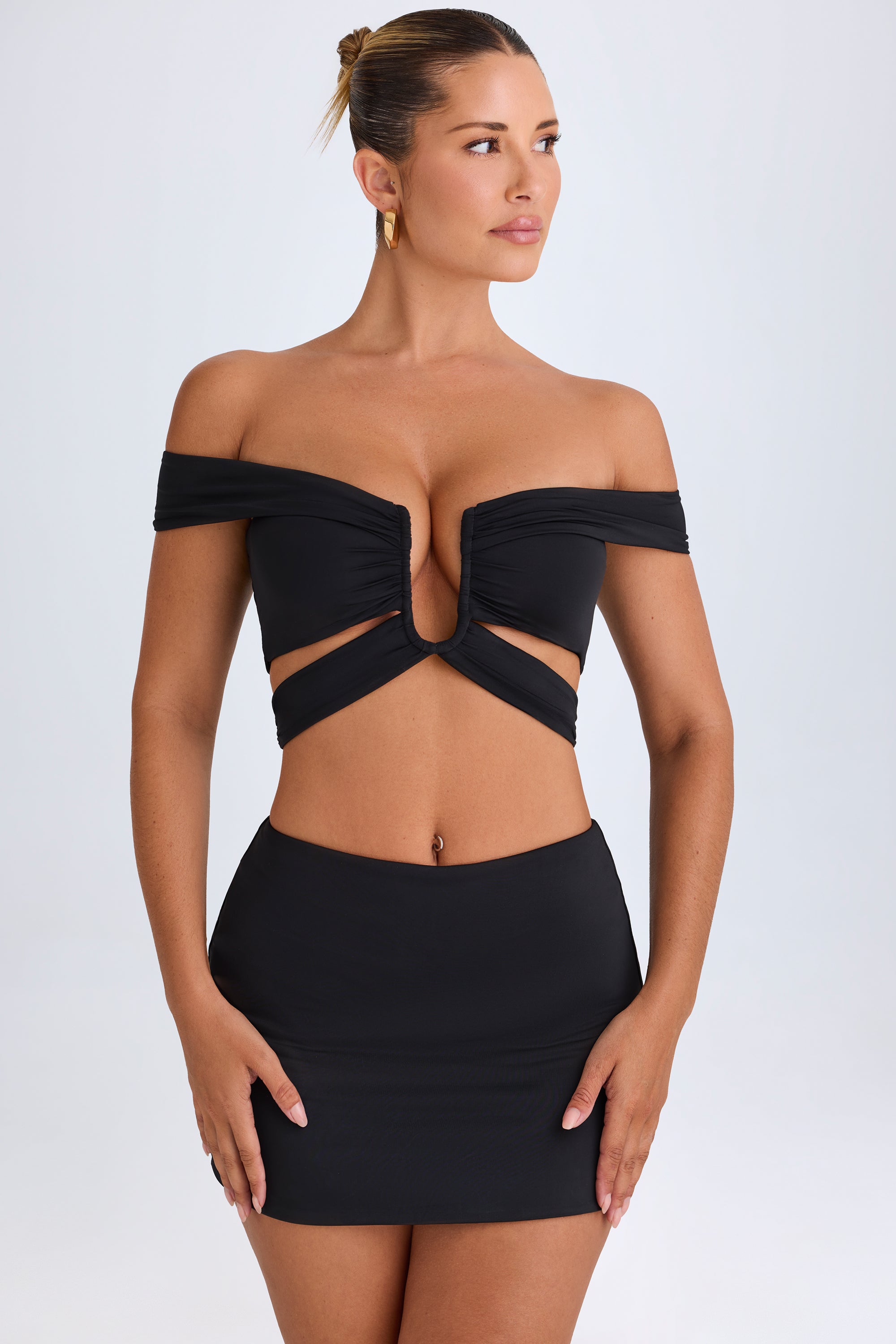 Mid-Rise Micro Mini Skirt in Black、mySite、solidvoid