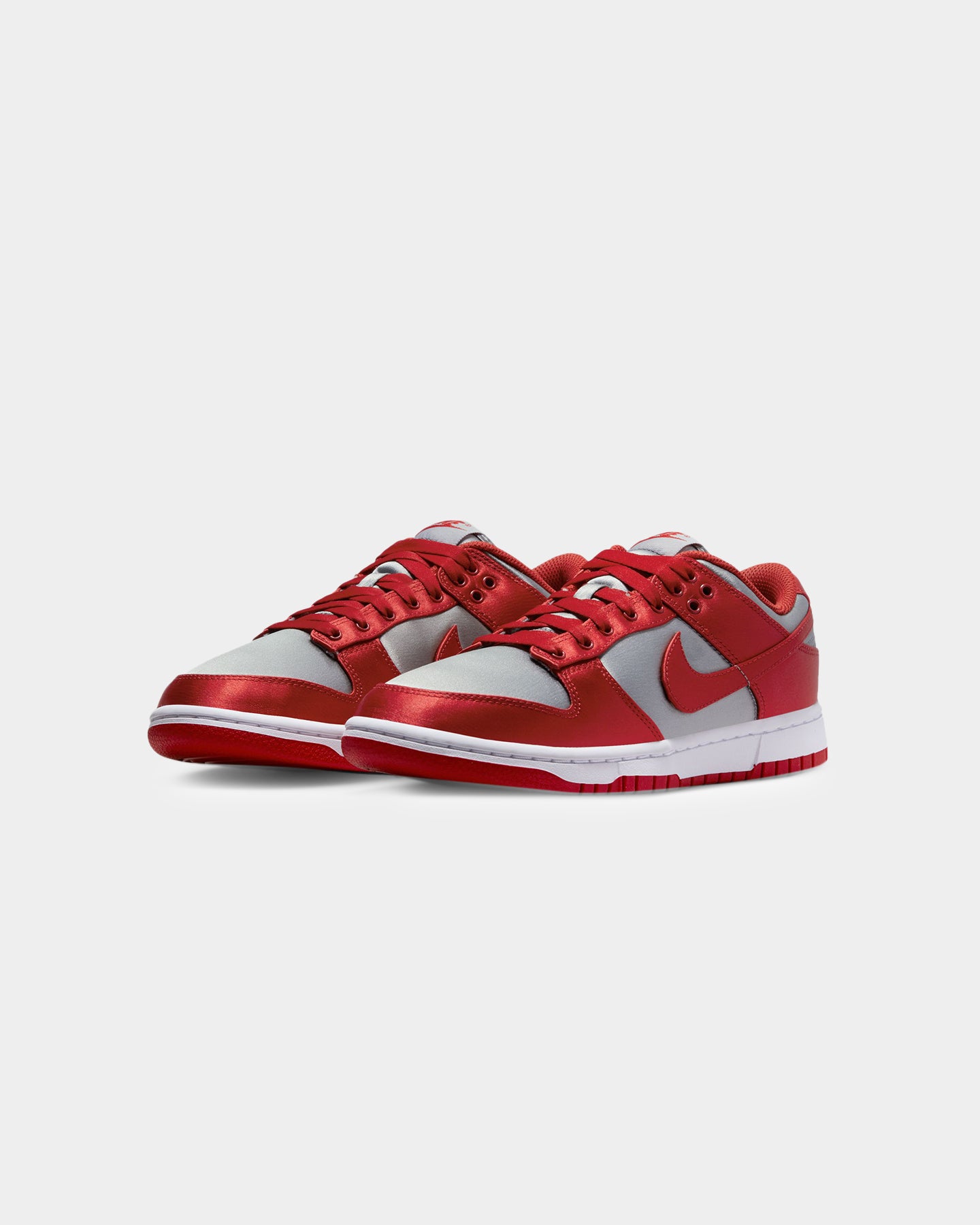 Nike Women's Dunk Low Essentials UNLV Satin Medium Grey/Varsity Red、mySite、zt4zffjzw