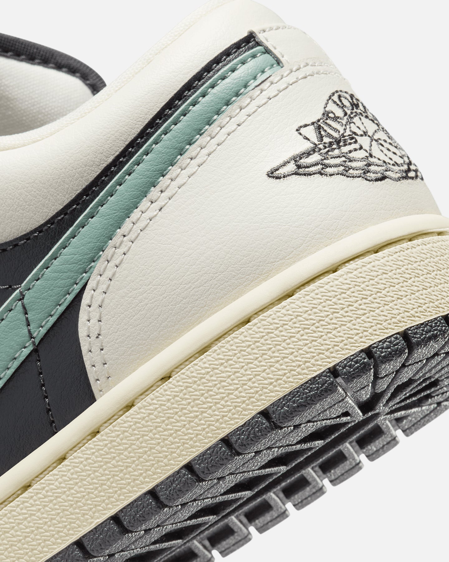 Jordan Women's Air Jordan 1 Low Anthracite/Jade、mySite、zt4zffjzw