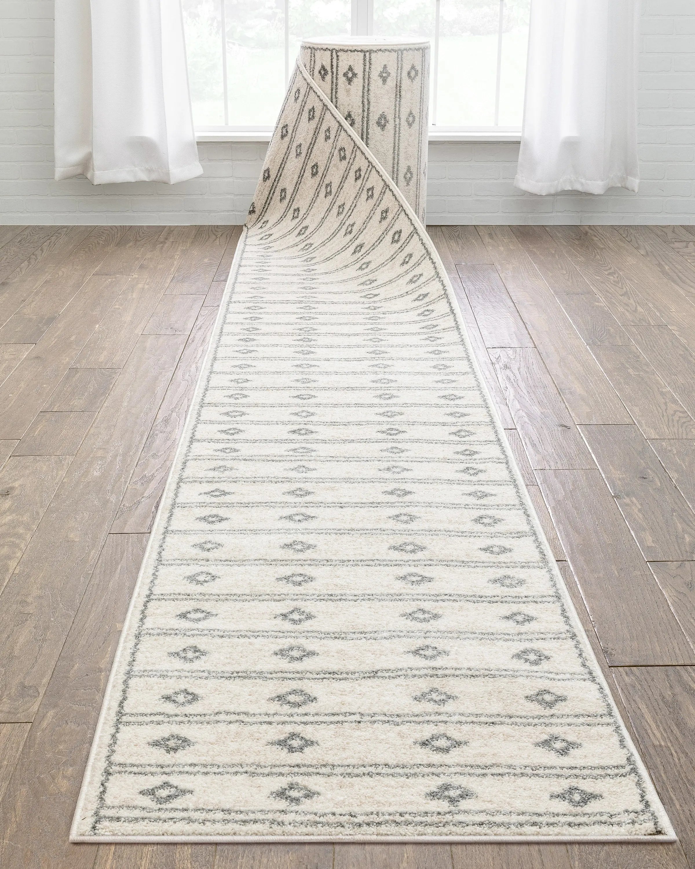 Custom Size Runner Parallel Tribal Diamond Pattern Ivory Grey 27 Inch Wide x Choose Your Length Hallway Runner Rug、mySite、gigharbornorthrealestate