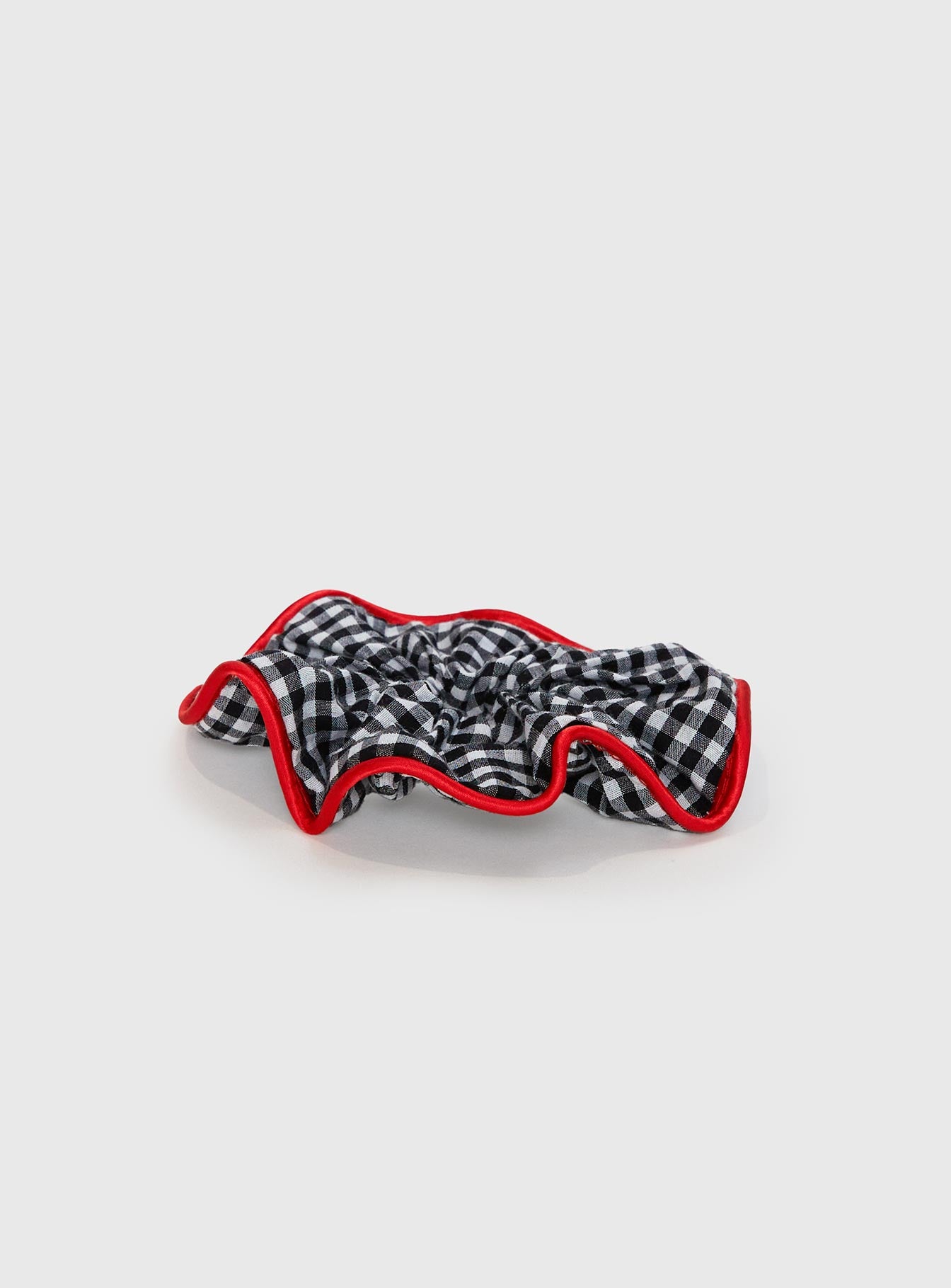 Every Second Scrunchie Black Gingham、mySite、solidvoid