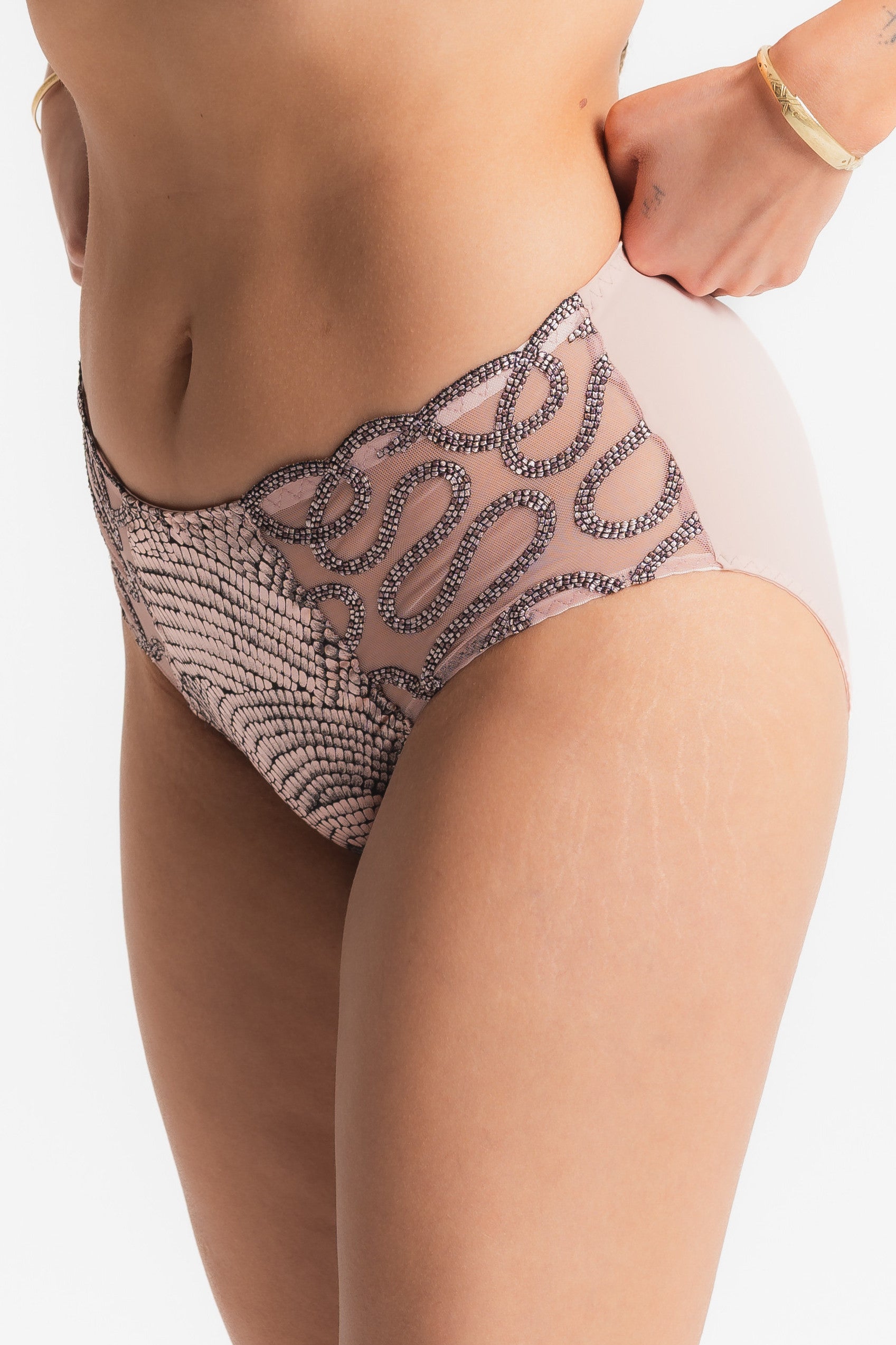  Louisa Bracq Divine High waist Brief、mySite、justintrudeaud