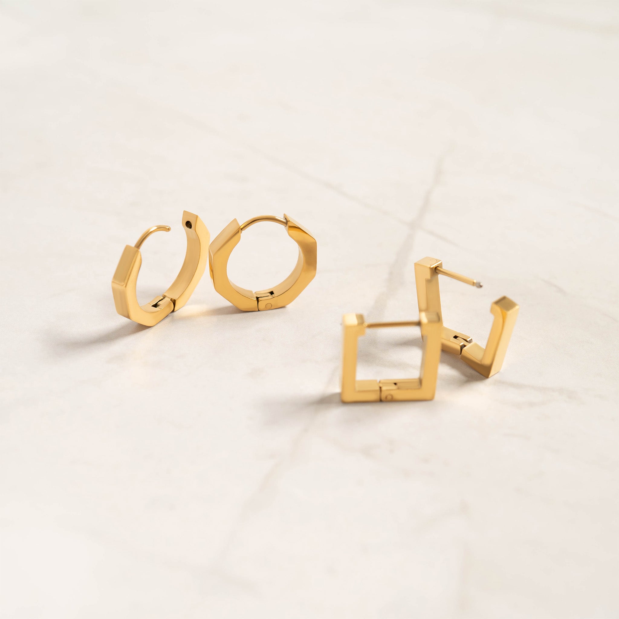 18K Gold PVD Stainless Steel Square Huggie Earrings / ERJ0053、mySite、dreamappss