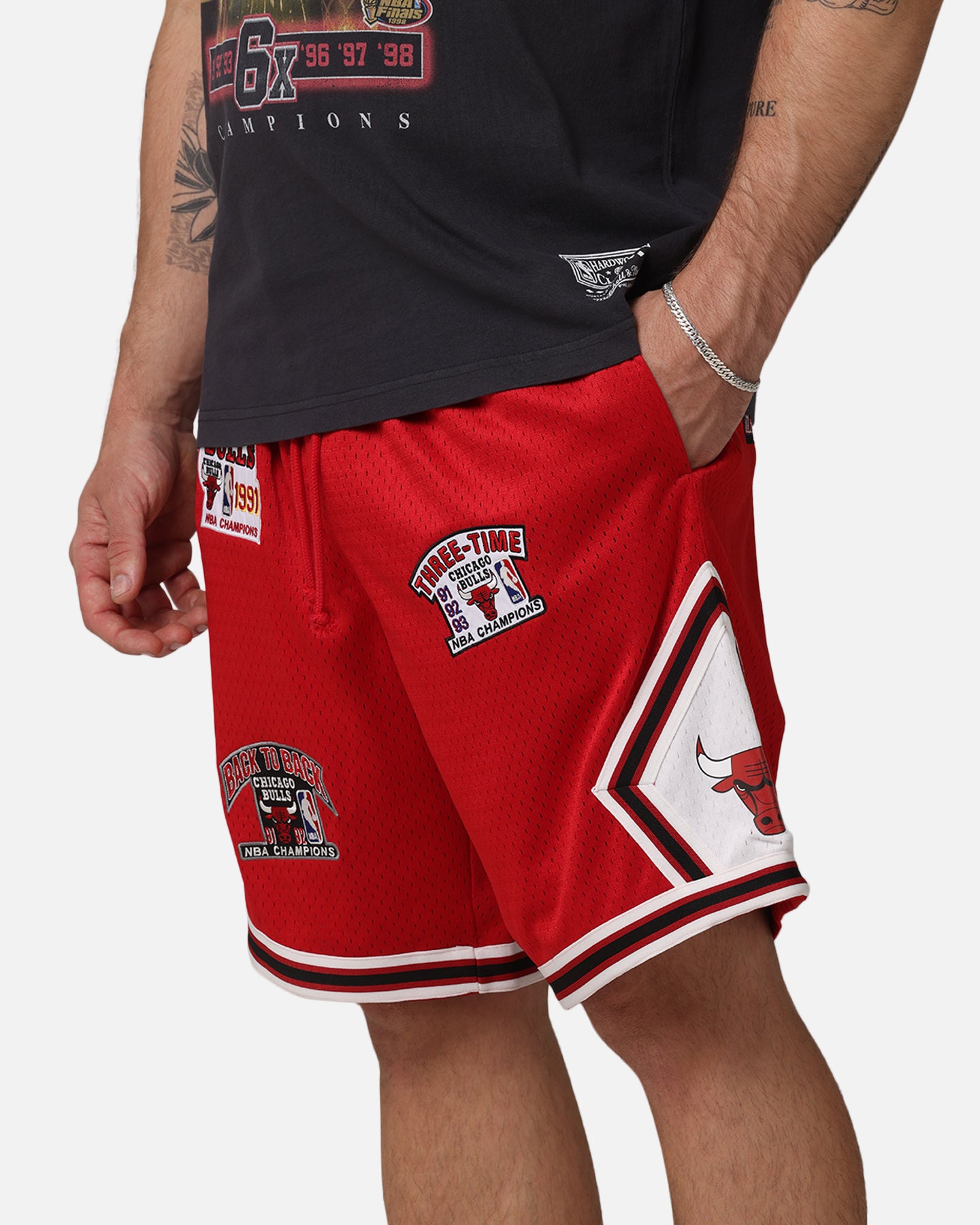 Mitchell & Ness Chicago Bulls 'UNC To Chicago' Champions Shorts Red、mySite、zt4zffjzw