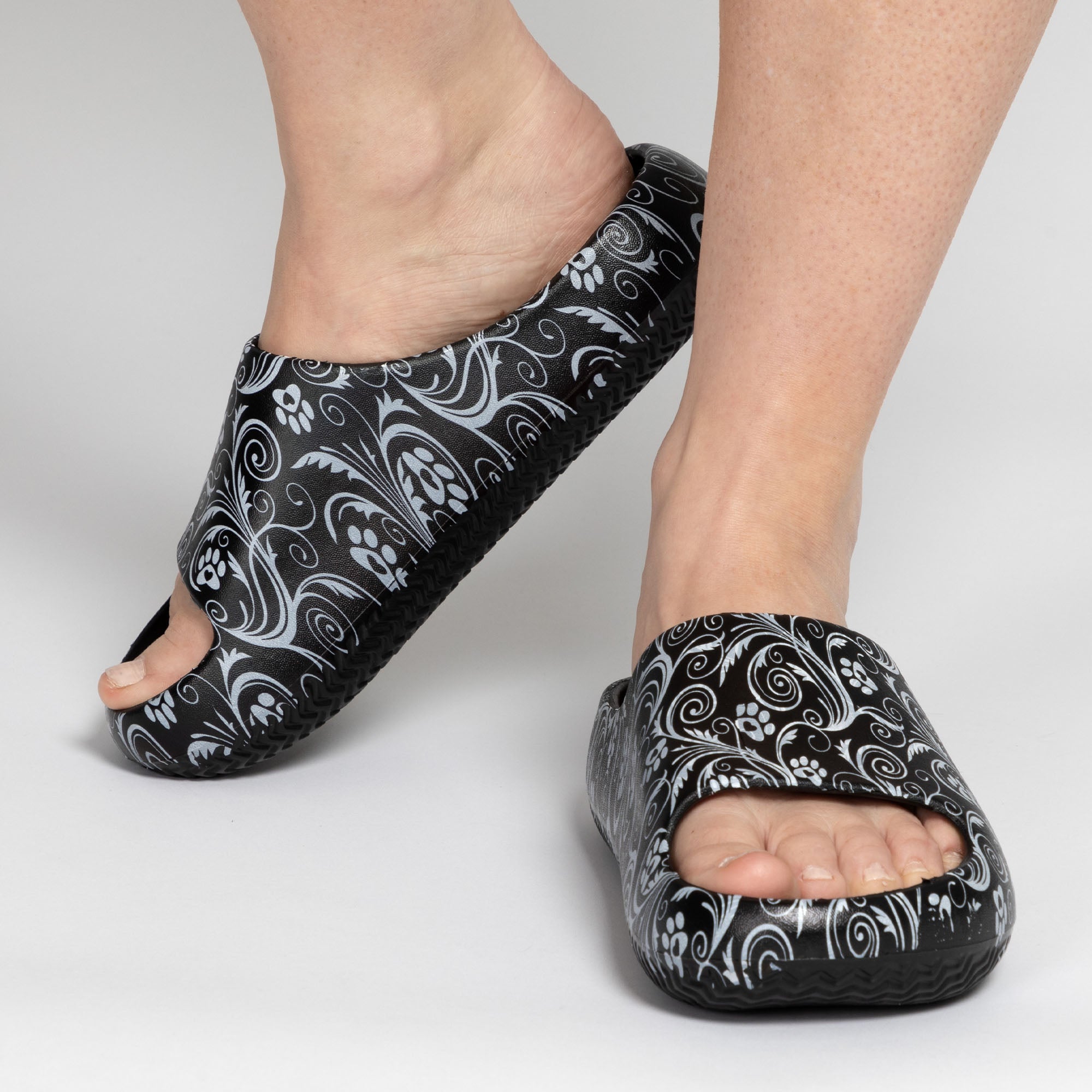 Paw Print Pillow Slides、mySite、camillekostekn