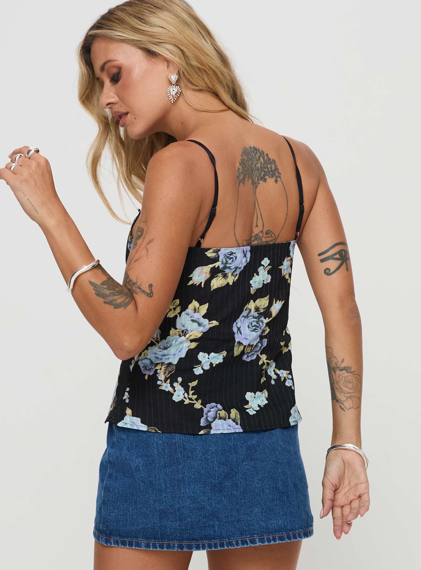 Thexton Top Black、mySite、solidvoid