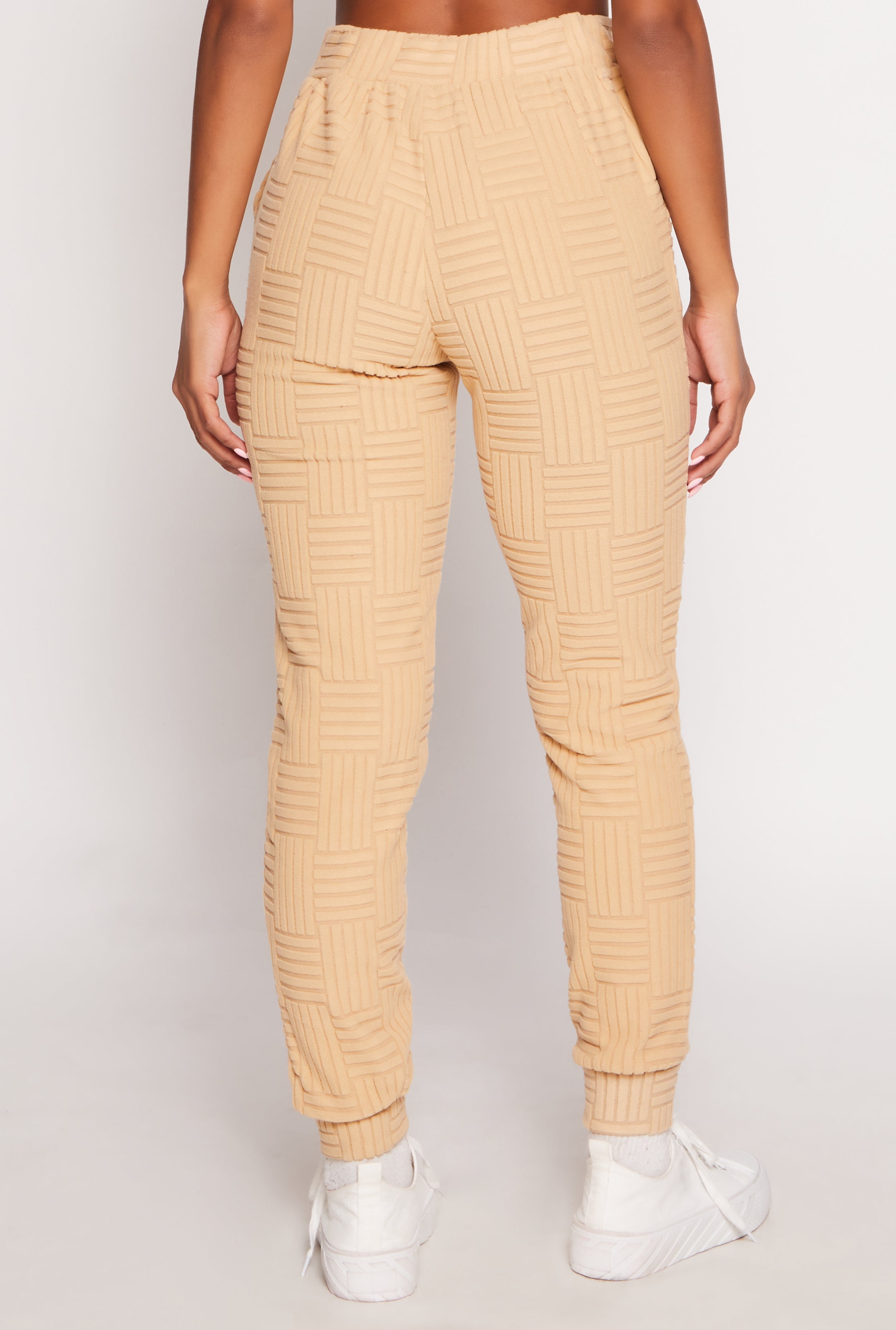 Geometric Embossed Joggers、mySite、camillekostekn