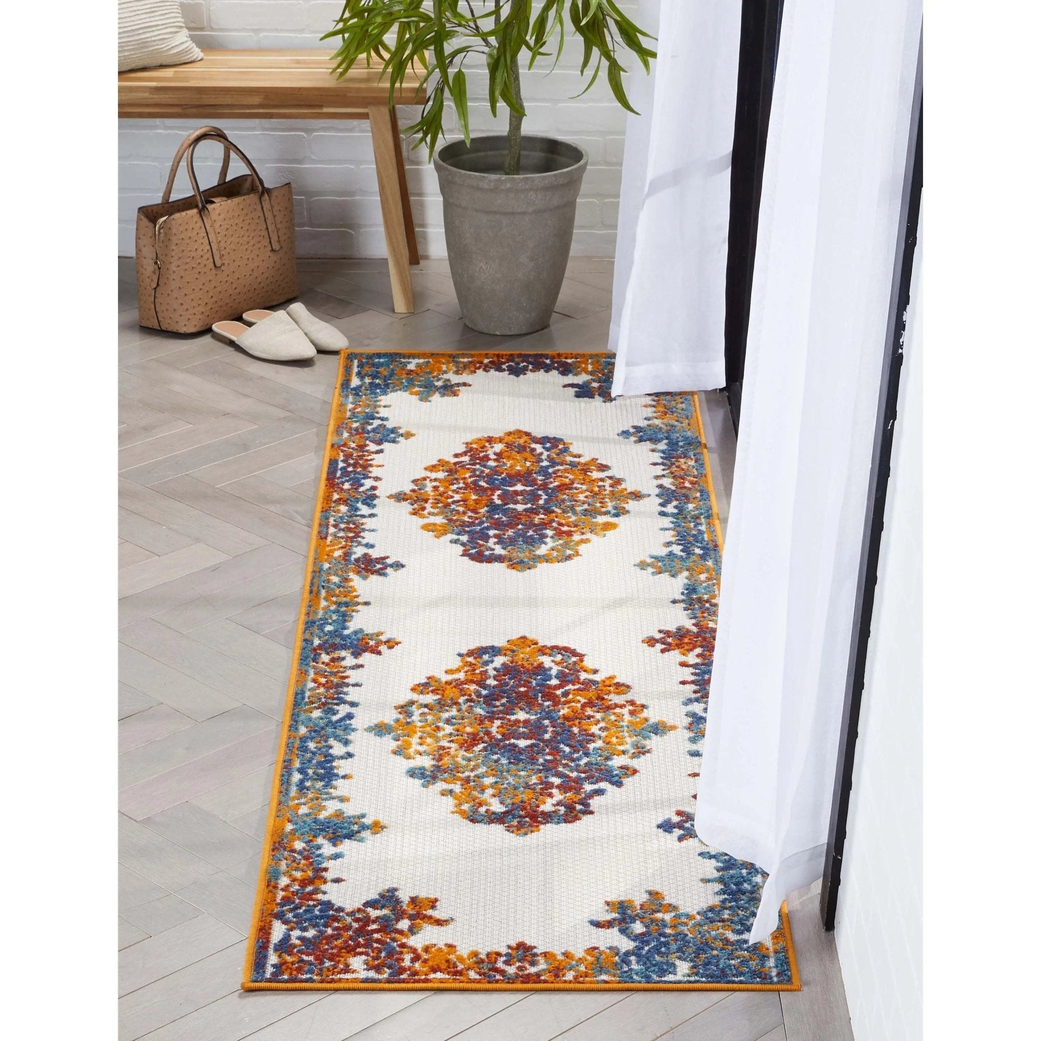 Arid Modern Medallion Persian Indoor/Outdoor Ivory High-Low Rug、mySite、gigharbornorthrealestate