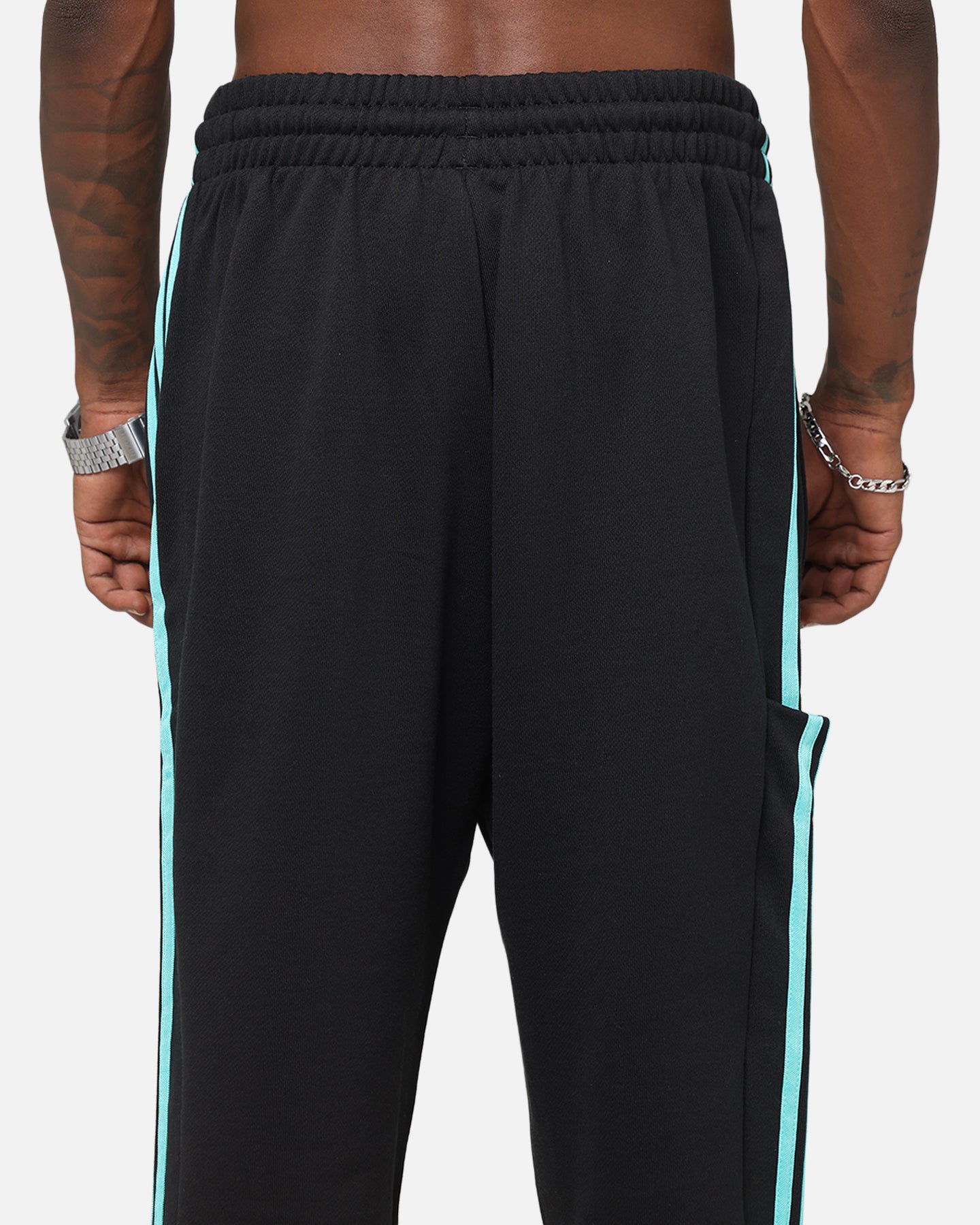 adidas x Mercedes-AMG PETRONAS Formula One F1 DNA Joggers Black/White、mySite、zt4zffjzw