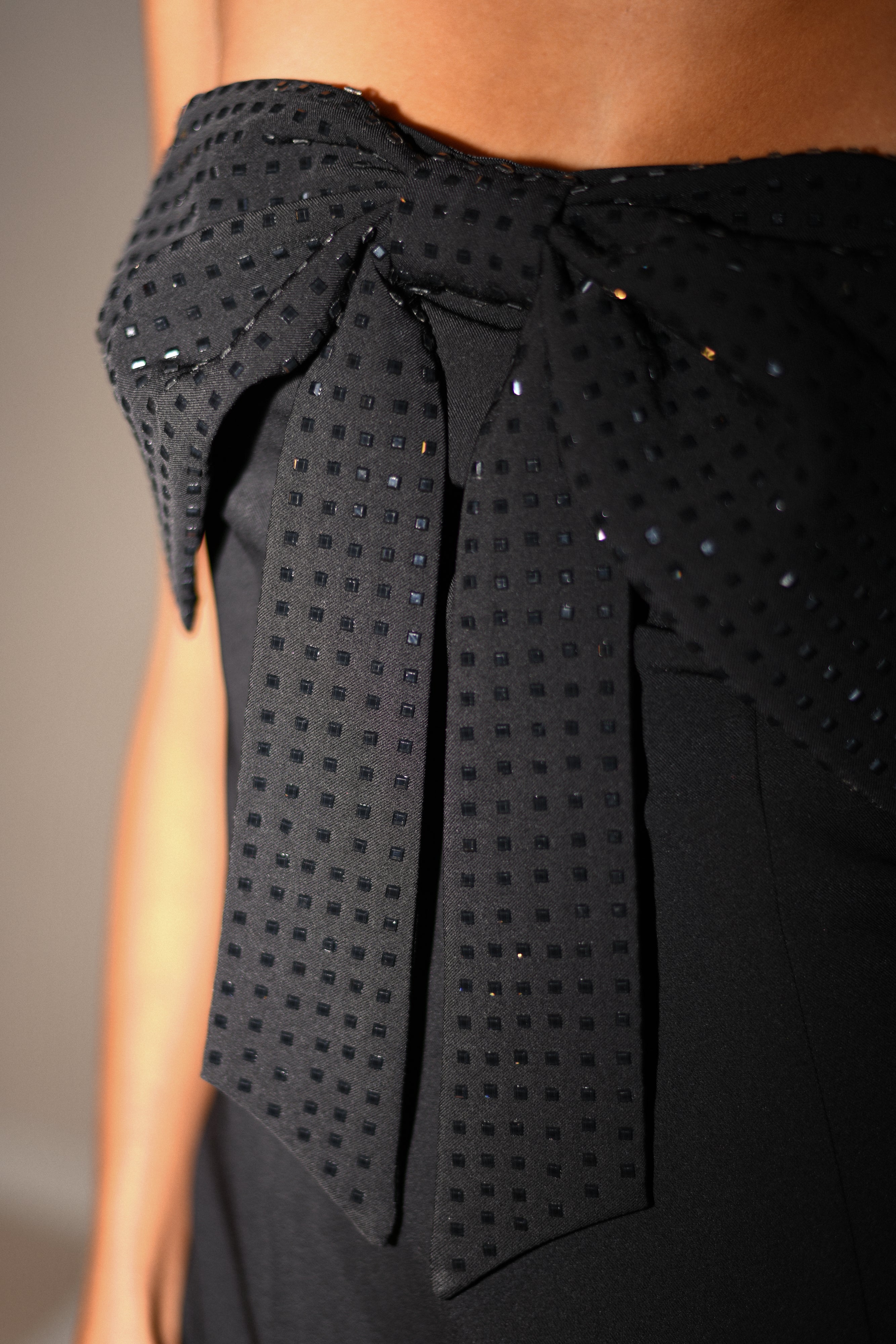 Saoirse Strapless Mini Dress With Diamante Bow - Black、mySite、solidvoid