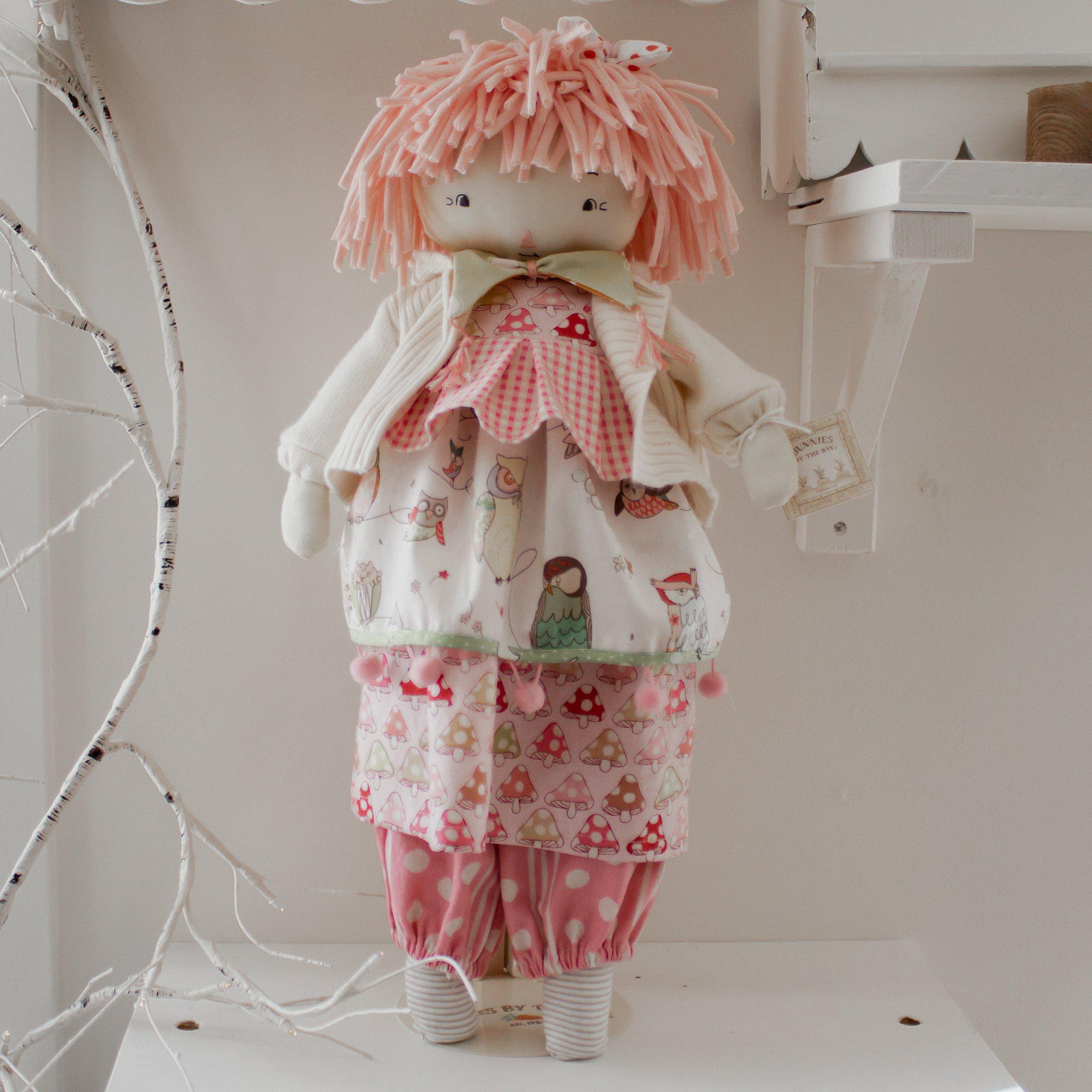 RETIRED - Hutch Studio Original - Nessie - One of a Kind Doll、mySite、g9winljtr