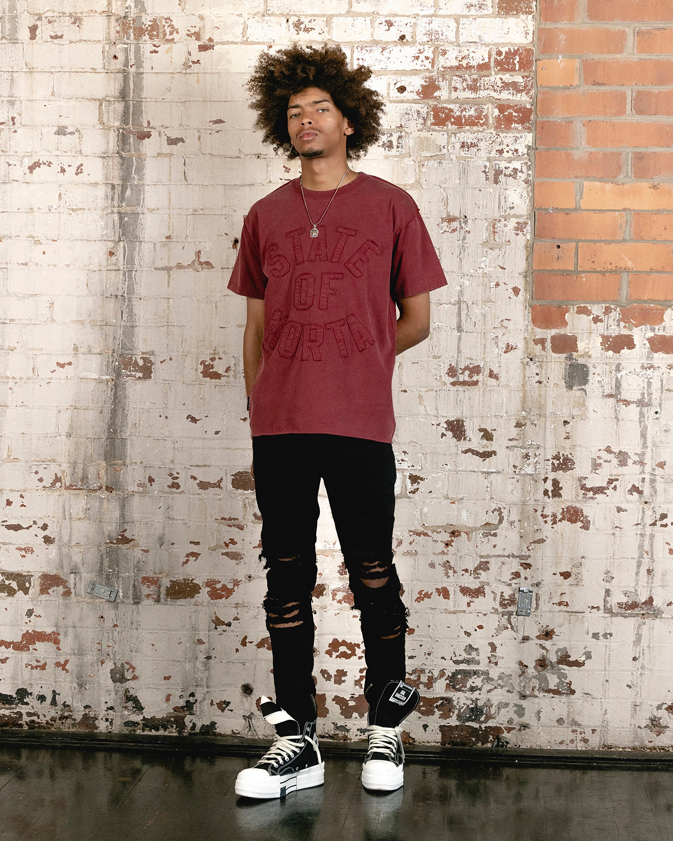 Saint Morta State Of Morta Appliqué T-Shirt Vintage Lava、mySite、zt4zffjzw