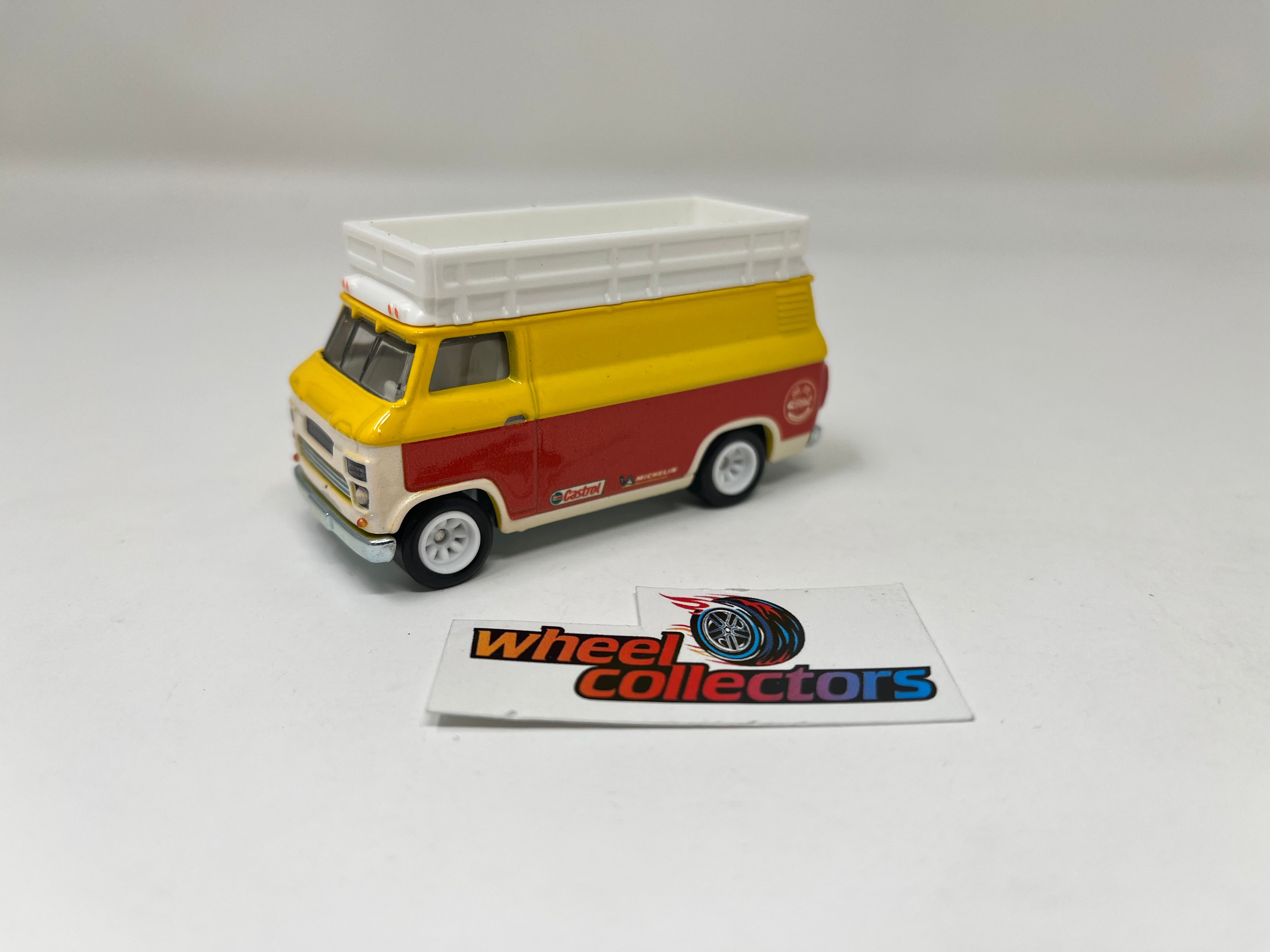 Rally Hauler w/ Tow Hitch * Hot Wheels Team Transport 1:64 scale、mySite、hgirdovlk