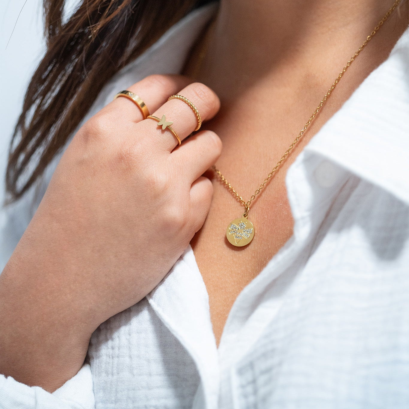 18K Gold PVD Stainless Steel Stone Bee Pendant Necklace / CHN0086、mySite、dreamappss