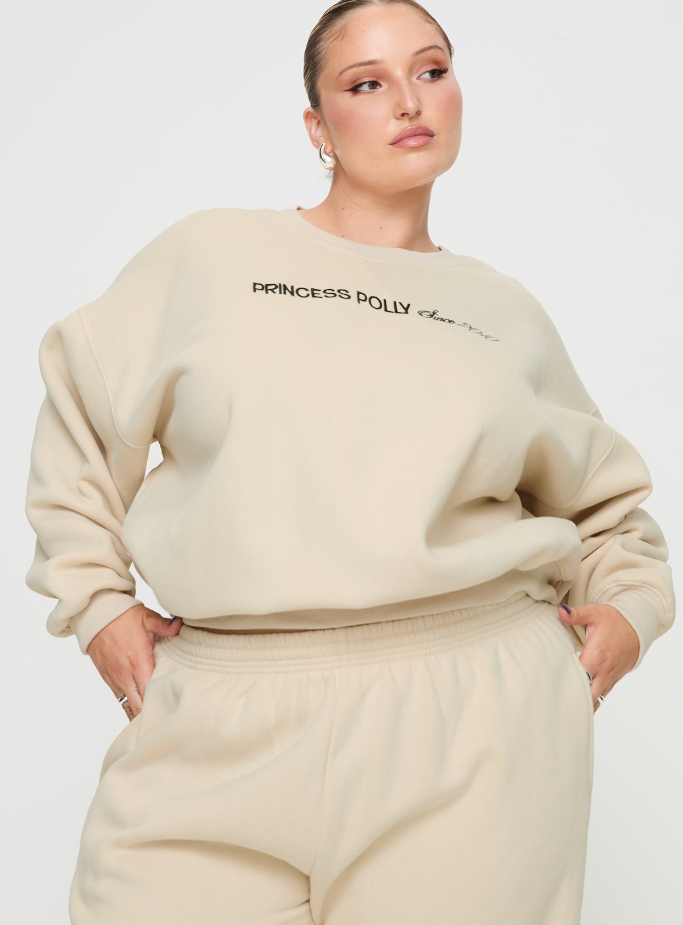 Princess Polly Crew Neck Sweatshirt Block / Cursive Text Stone Curve、mySite、solidvoid