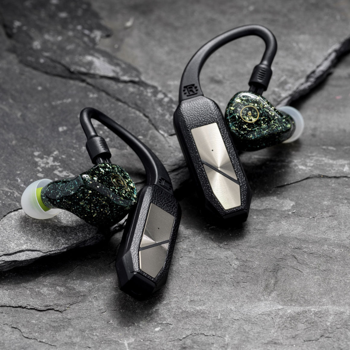  iFi Audio - GO Pod、mySite、merchandisen