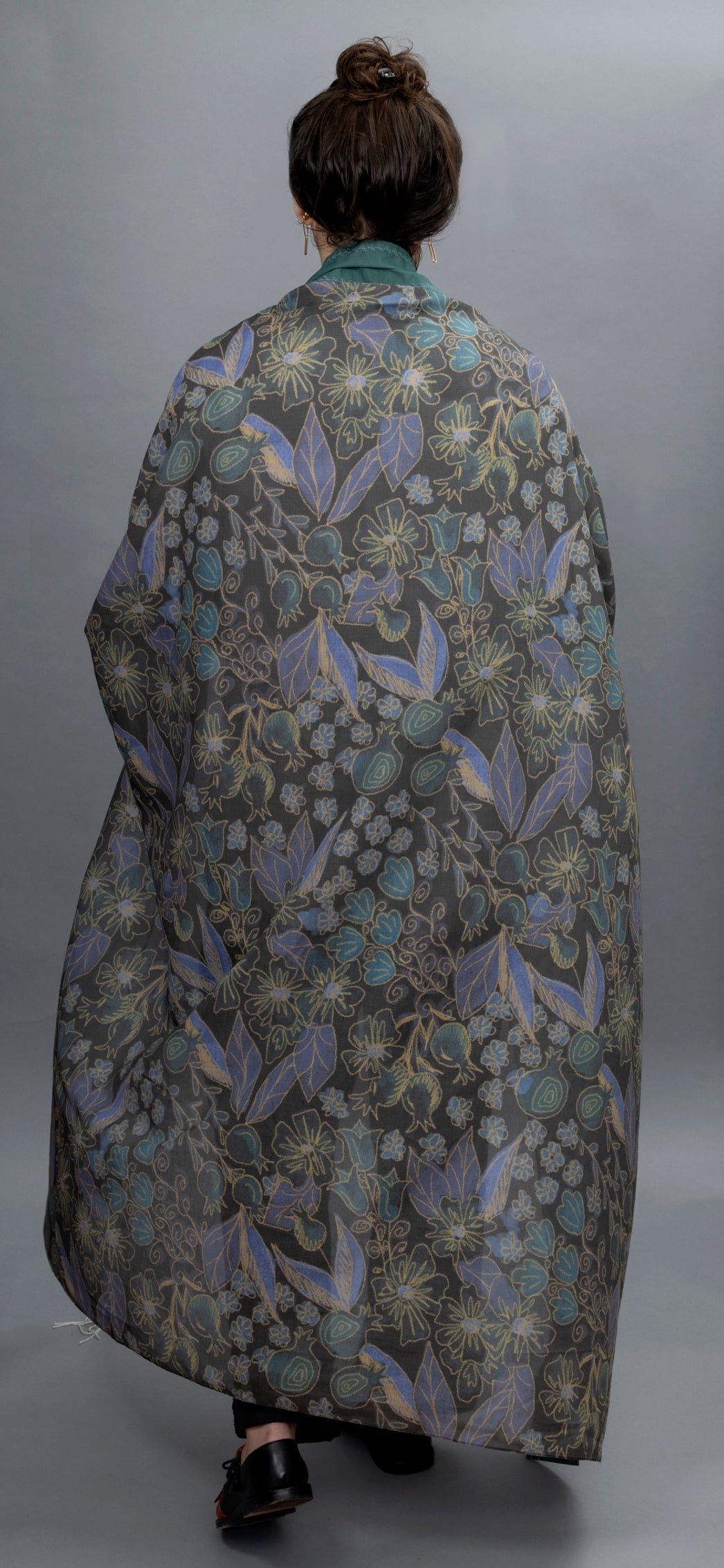 Dark Blue, Green, and Yellow Pomegranates with Leaf Trim Tallit、mySite、topwebapps