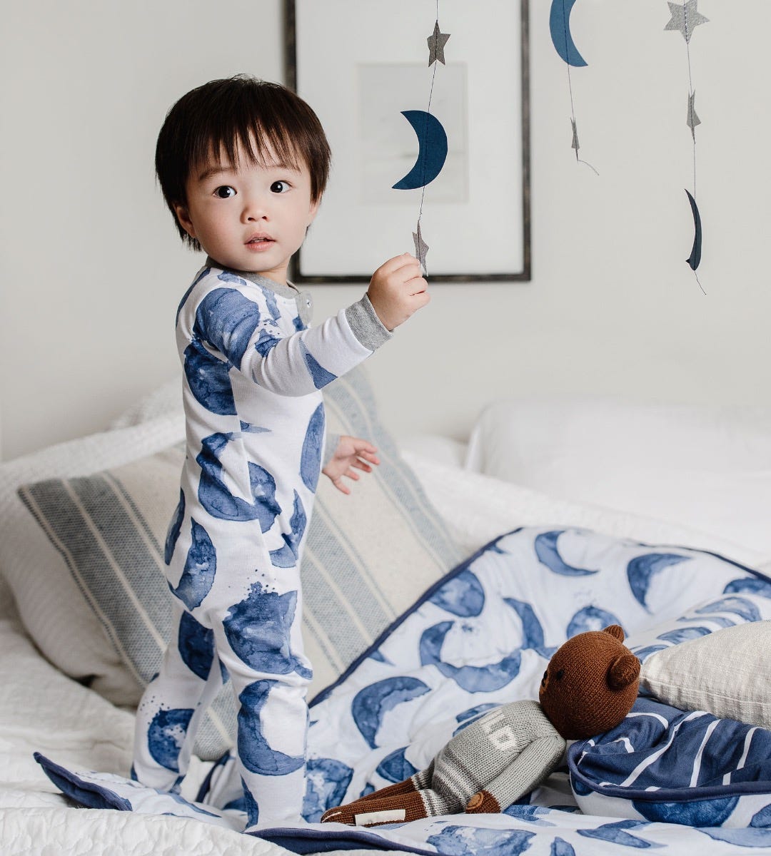 Hello Moon! Organic Baby Snug Fit Footed Sleeper、mySite、g9winljtr
