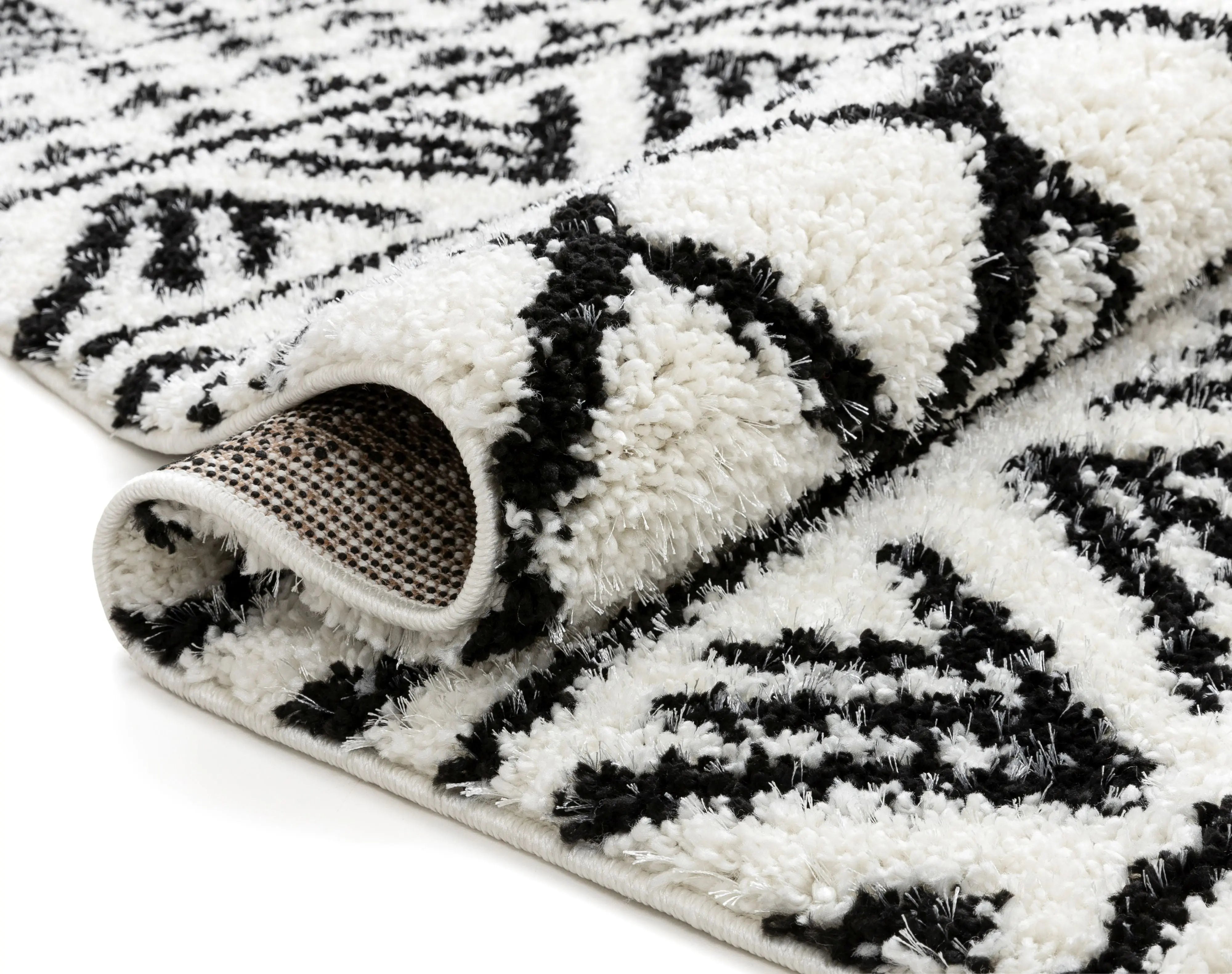 Tayanna Tribal Moroccan Ivory Shag Rug、mySite、gigharbornorthrealestate