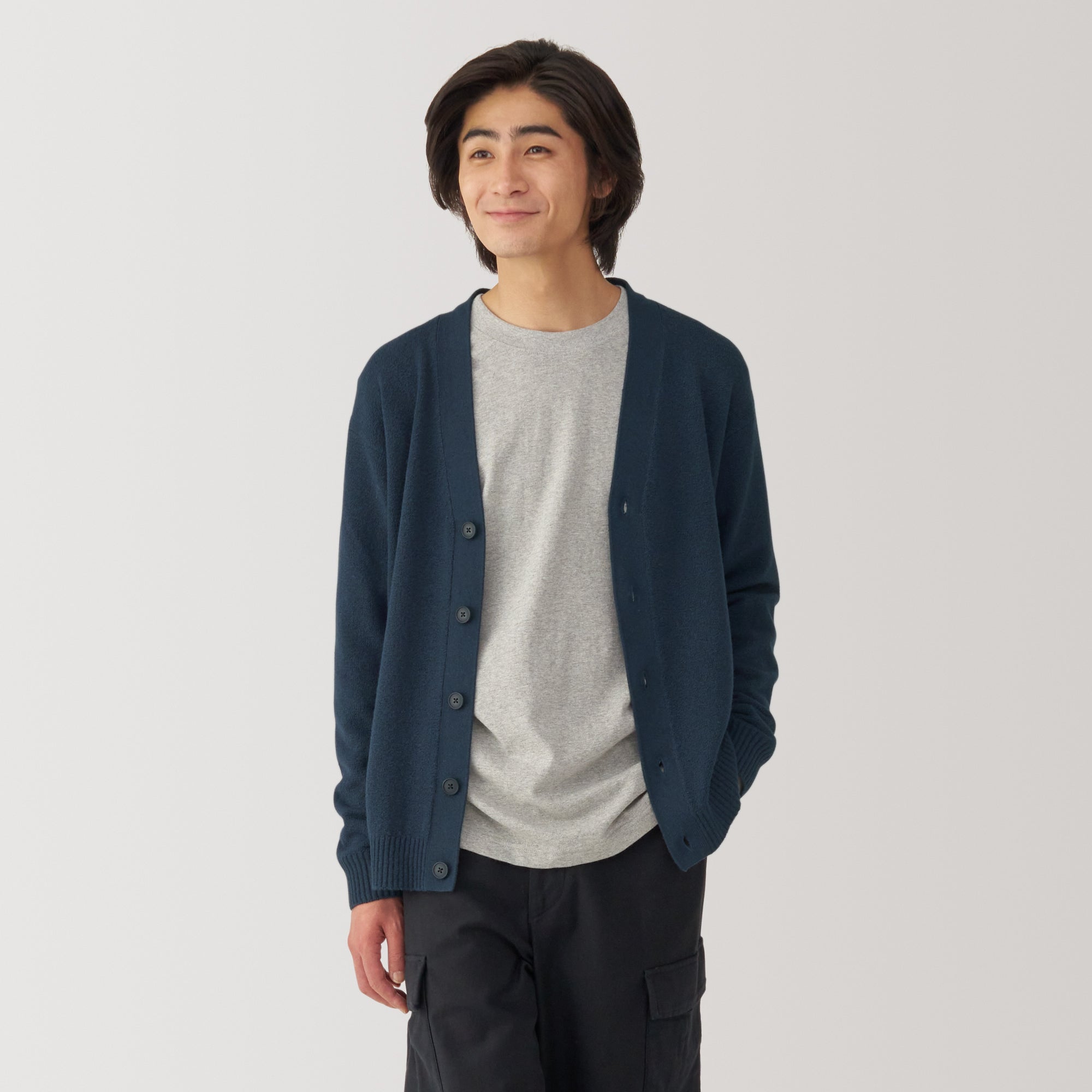  Men's Soy Fiber Mid-Gauge V-Neck Cardigan、mySite、sugarbowlscore