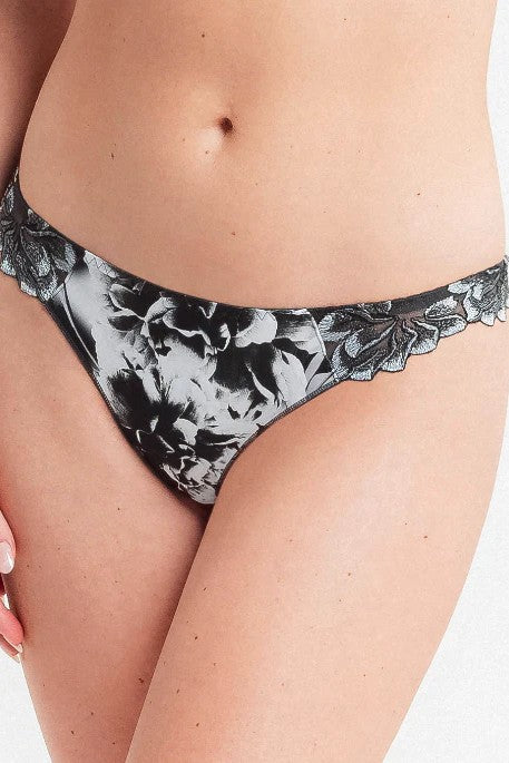  Louisa Bracq Mapple Flower Tanga、mySite、justintrudeaud
