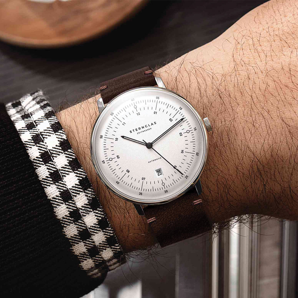  Hamburg Automatic 42mm - Silver on Leather Strap